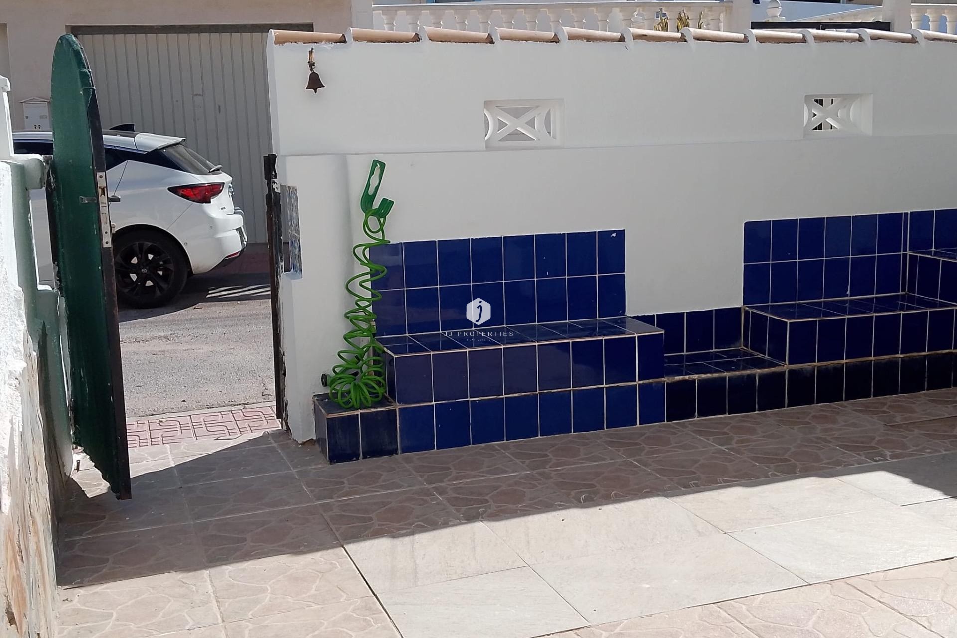 Resale - Chalet -
Torrevieja - Los Balcones