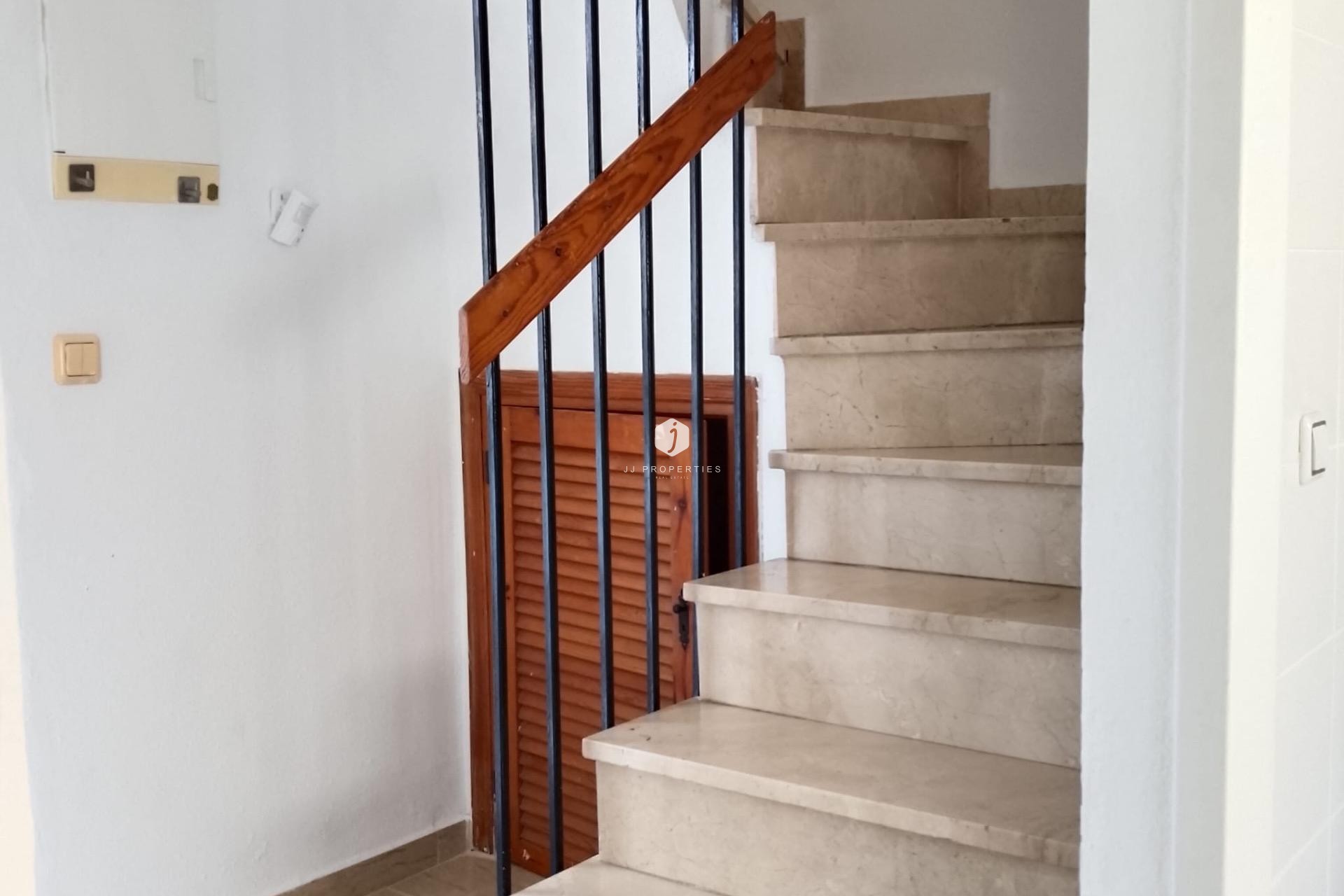 Resale - Chalet -
Torrevieja - Los Balcones