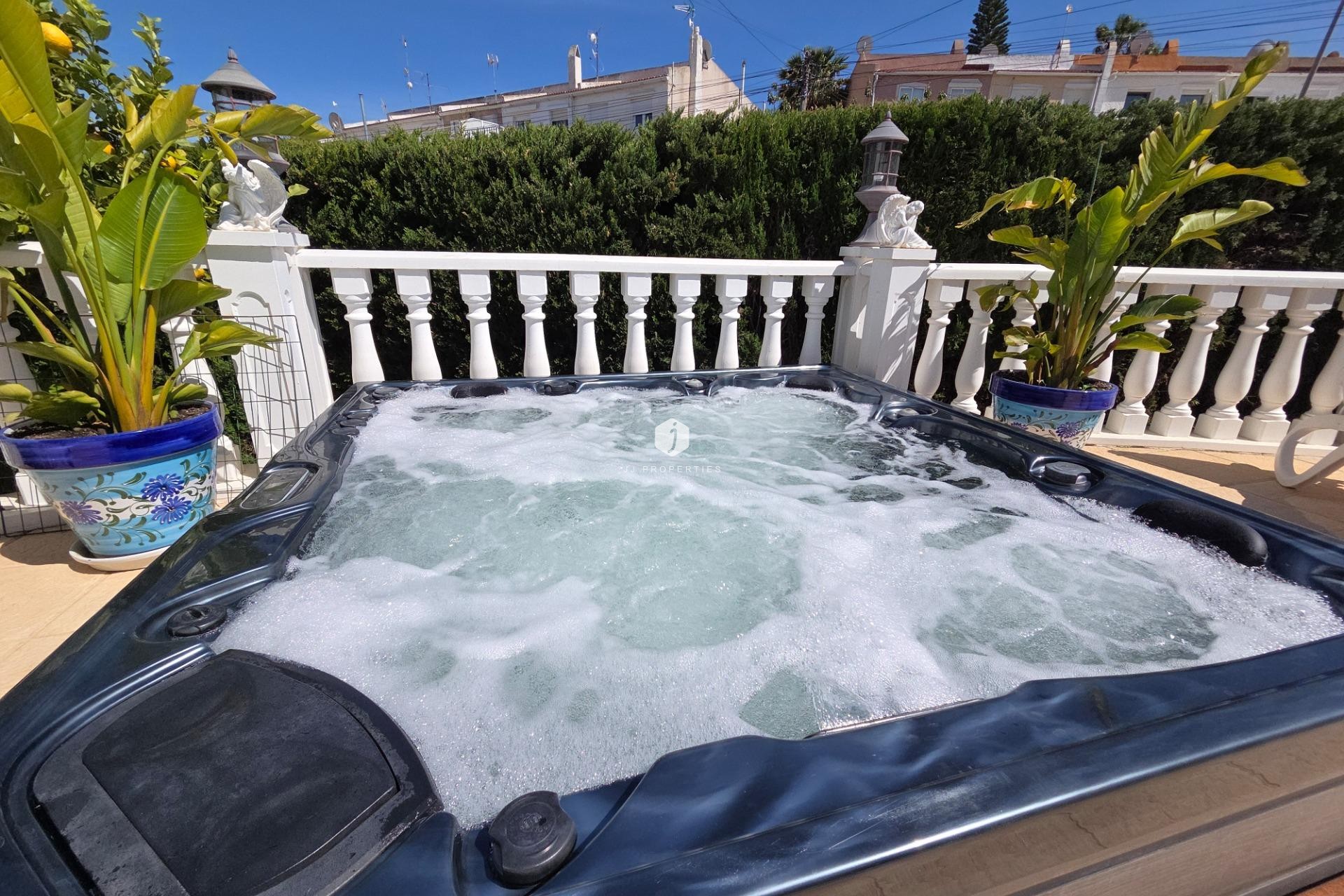 Resale - Chalet -
Torrevieja - Los Balcones