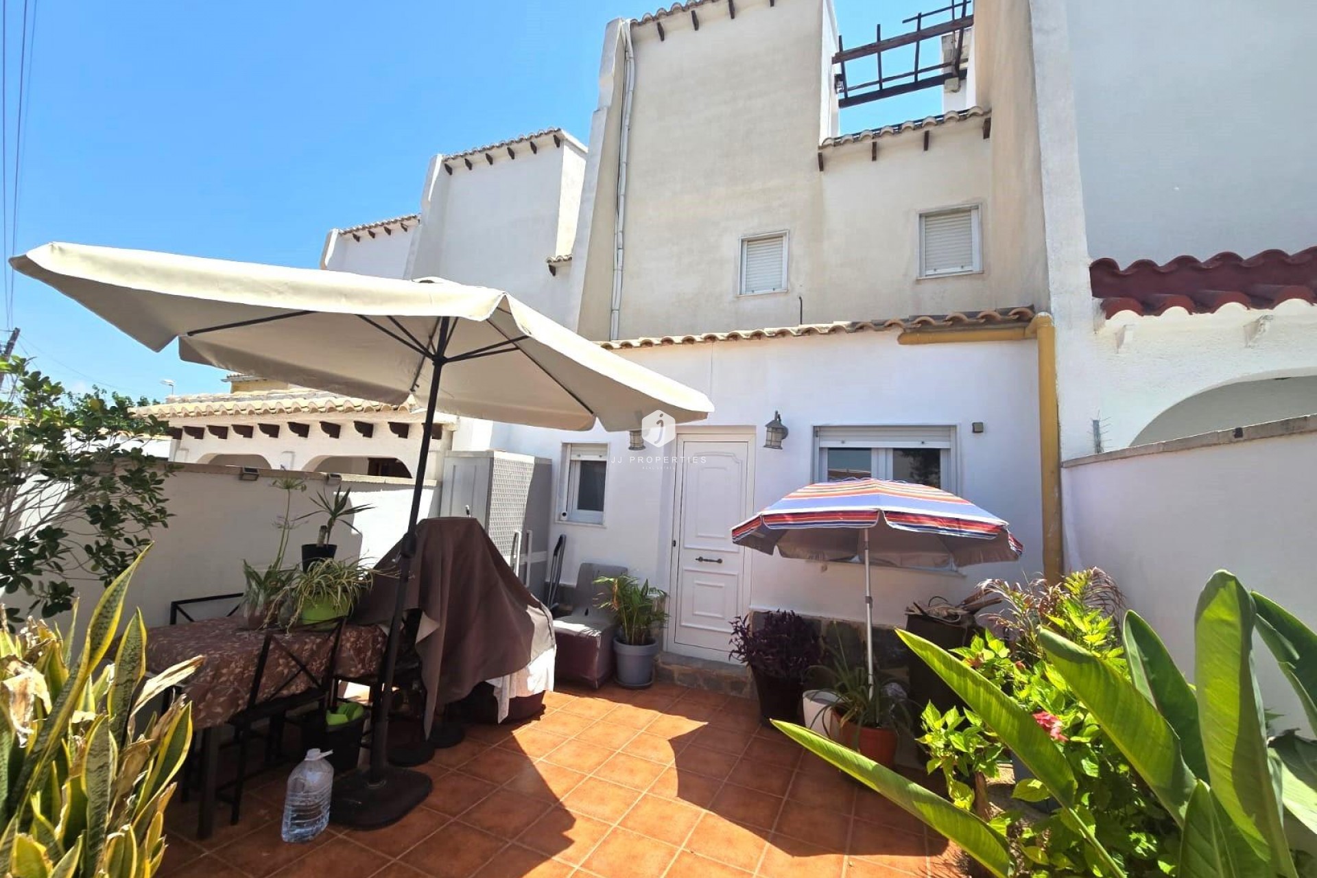 Resale - Chalet -
Torrevieja - Los Balcones