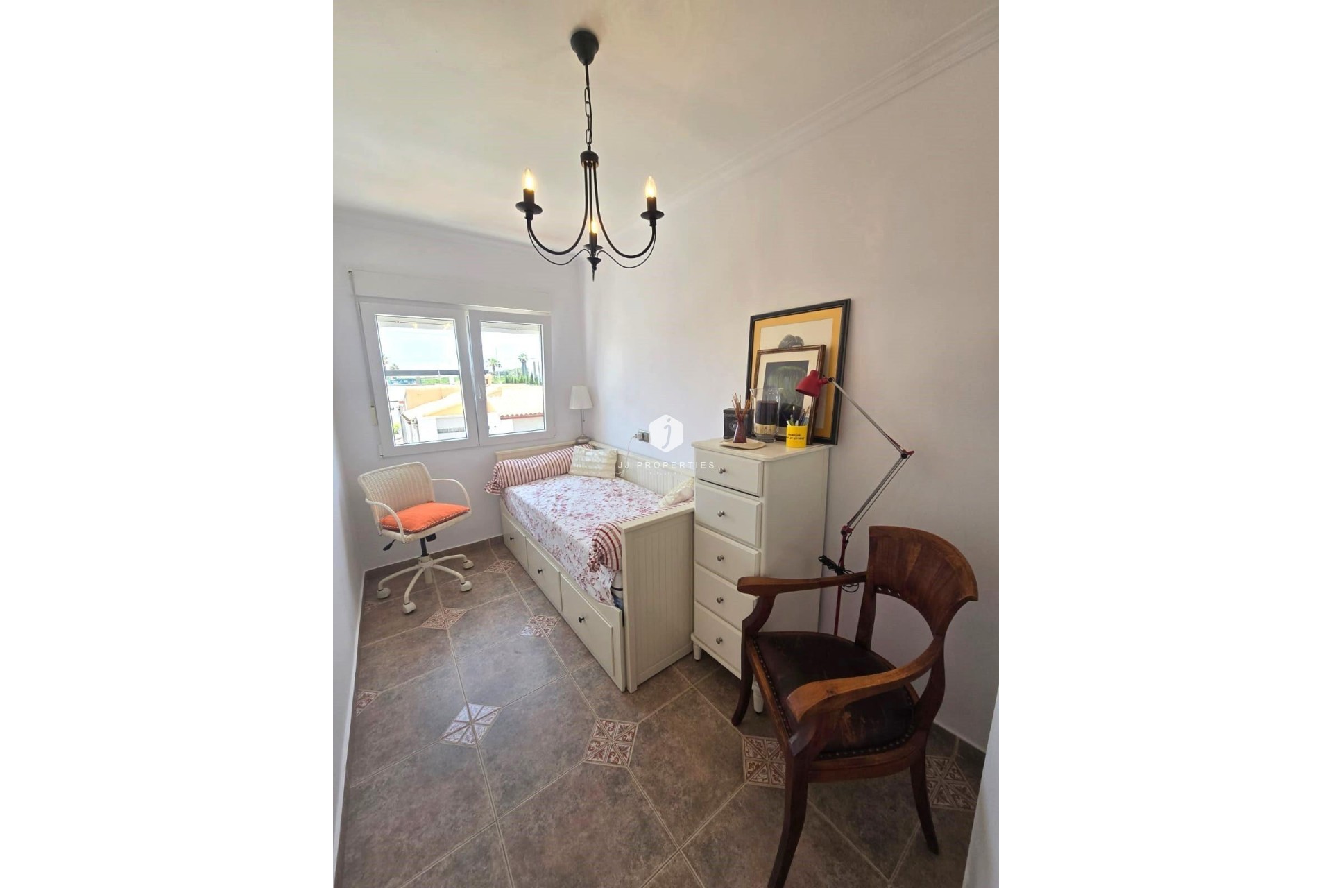 Resale - Chalet -
Torrevieja - Los Balcones