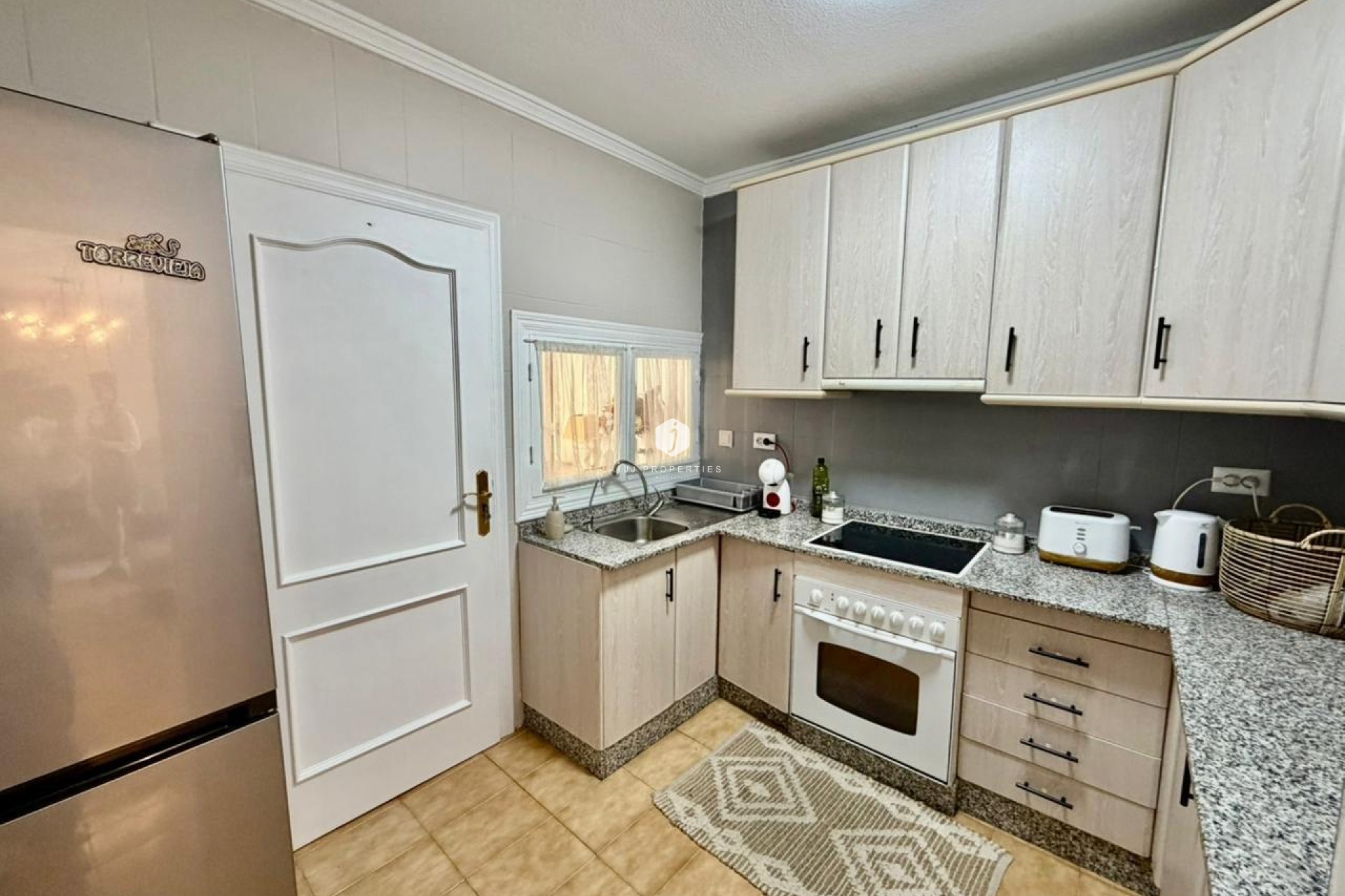 Resale - Chalet -
Torrevieja - Los Frutales