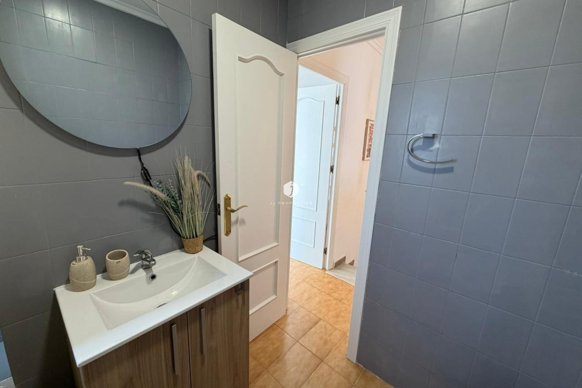 Resale - Chalet -
Torrevieja - Los Frutales