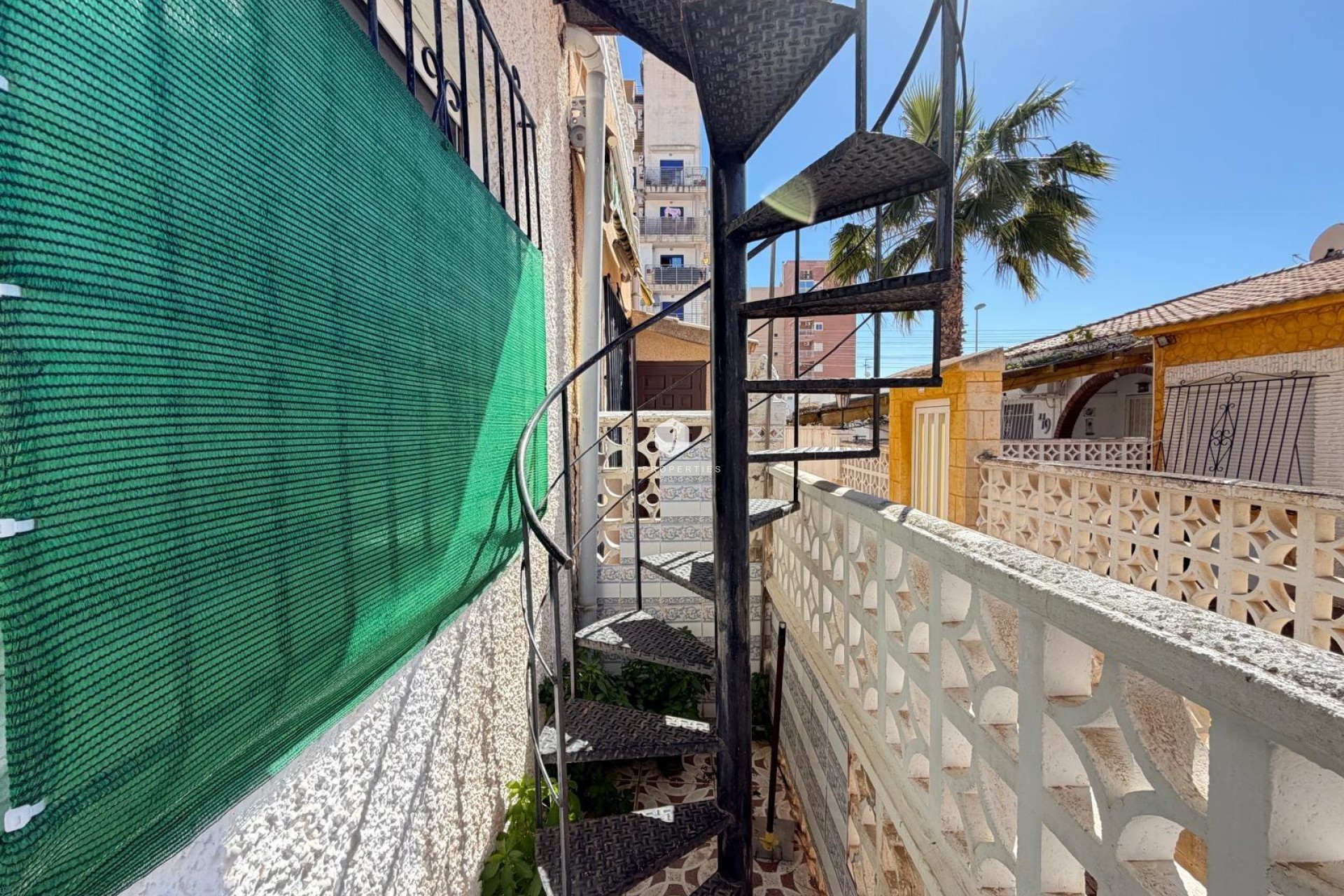 Resale - Chalet -
Torrevieja - Nueva Torrevieja