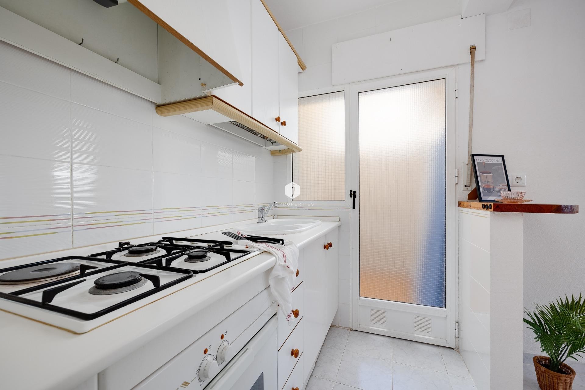 Resale - Chalet -
Torrevieja - Paraje Natural