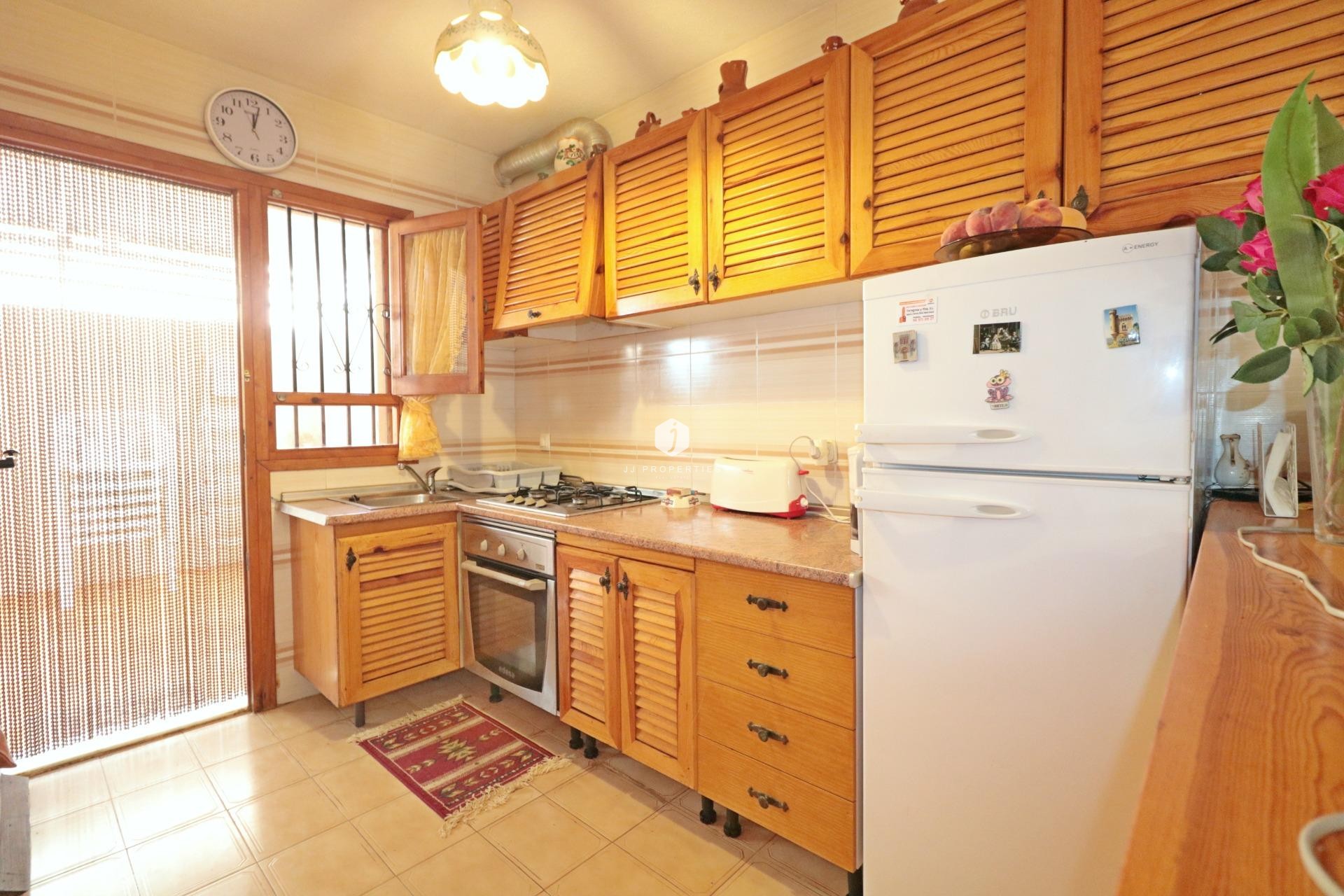 Resale - Chalet -
Torrevieja - Playa de los Naufragos