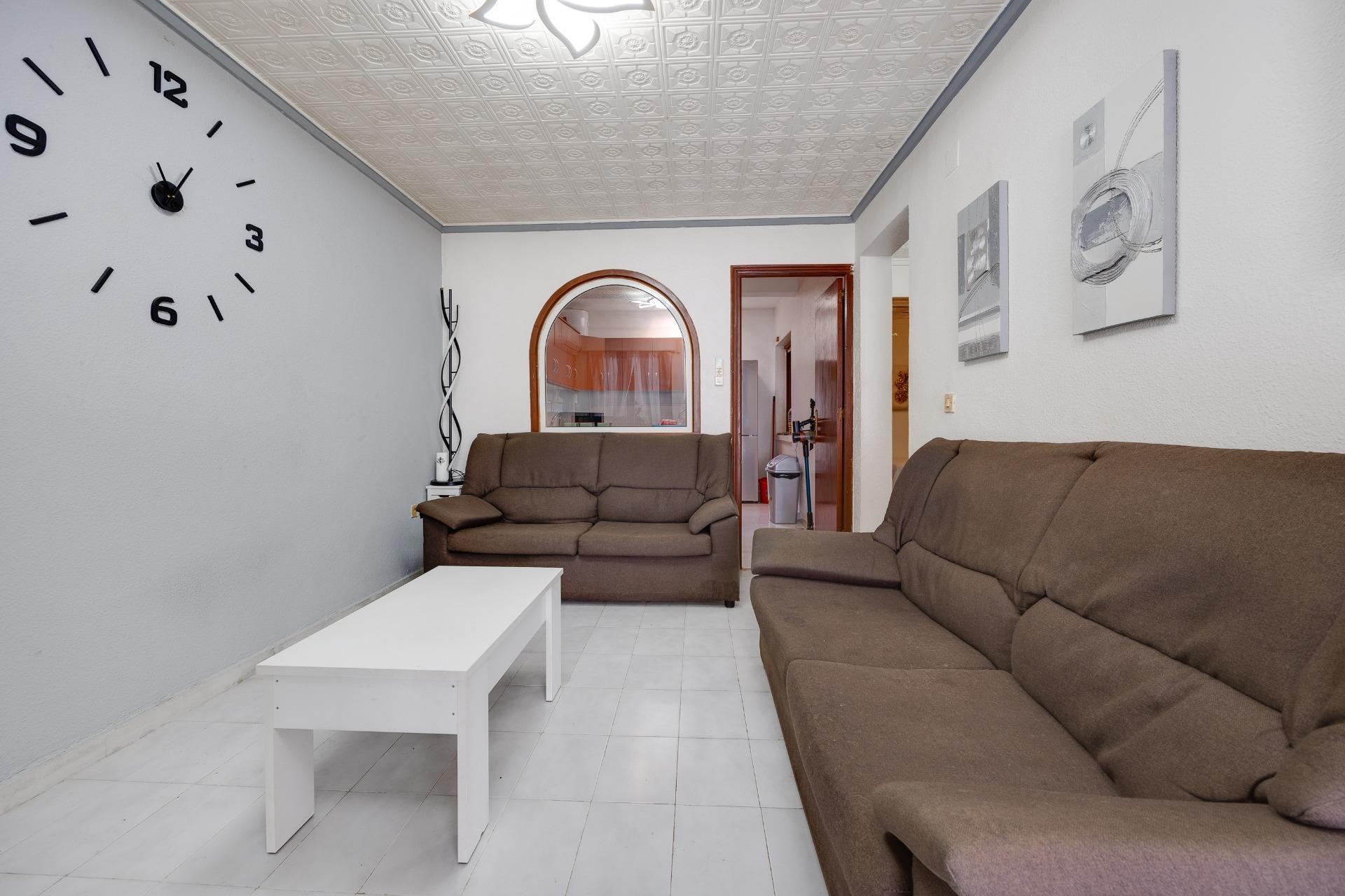 Resale - Chalet -
Torrevieja - San luis