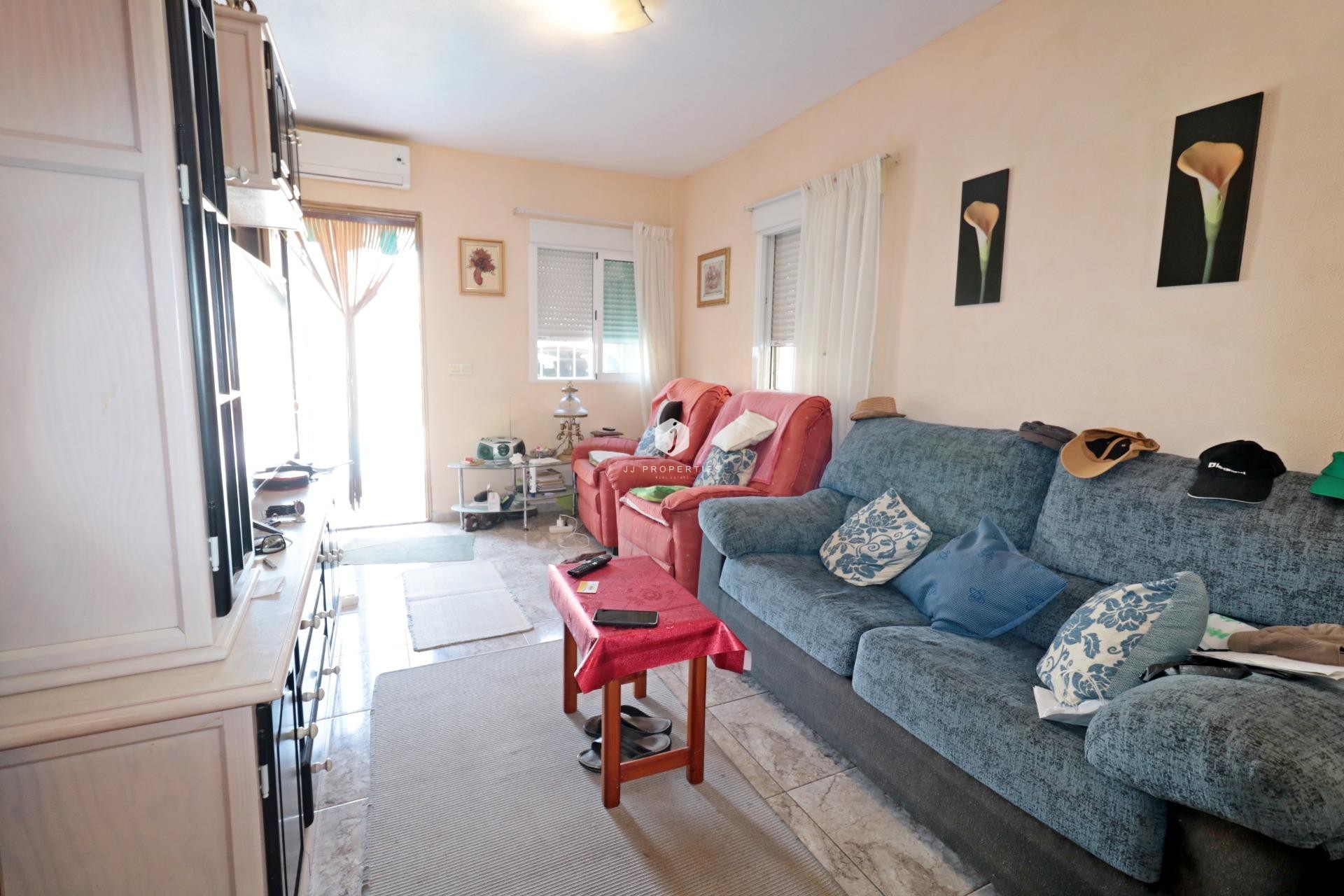 Resale - Chalet -
Torrevieja - Torretas