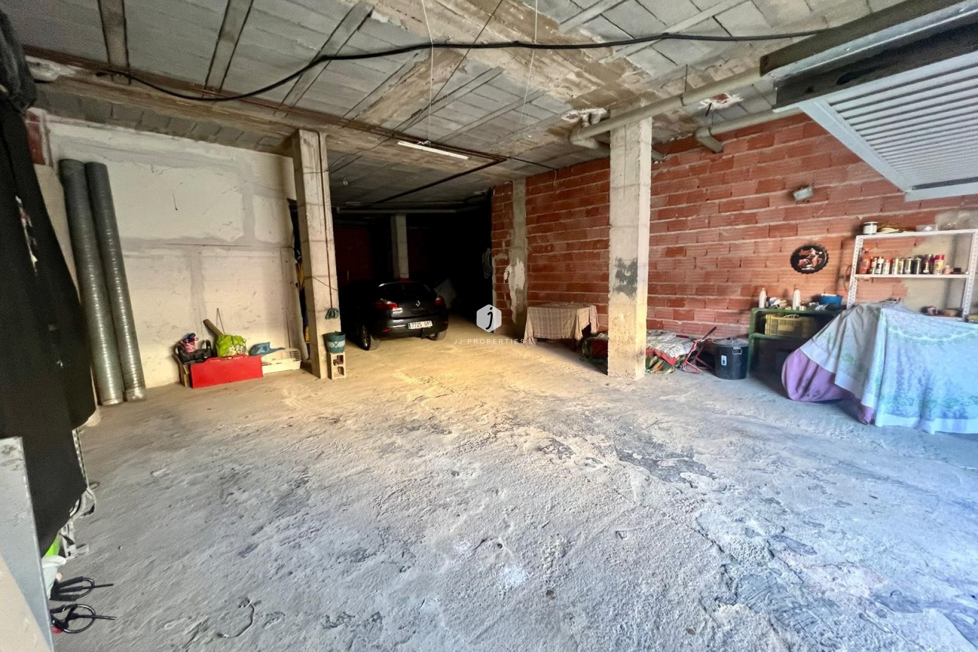 Resale - Commercial -
Jacarilla