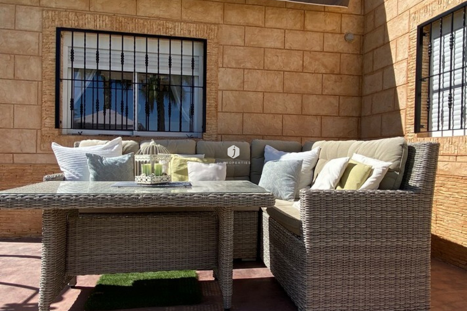 Resale - Country Property -
Albatera - Inland