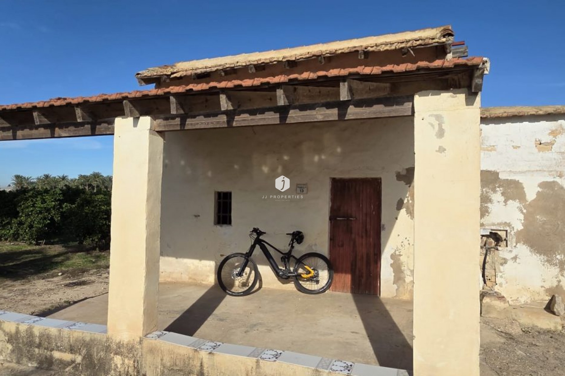 Resale - Country Property -
Albatera - Inland