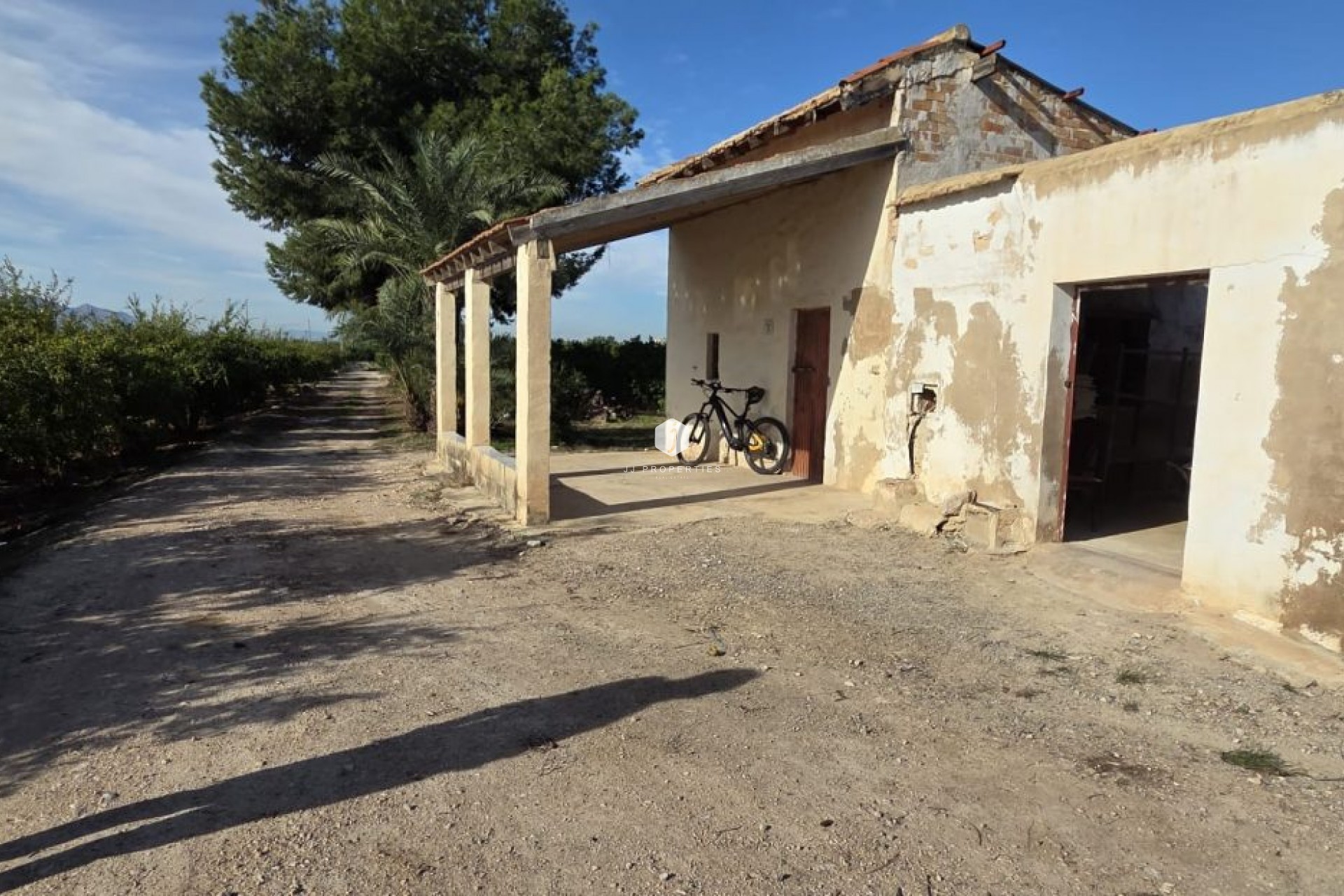 Resale - Country Property -
Albatera - Inland