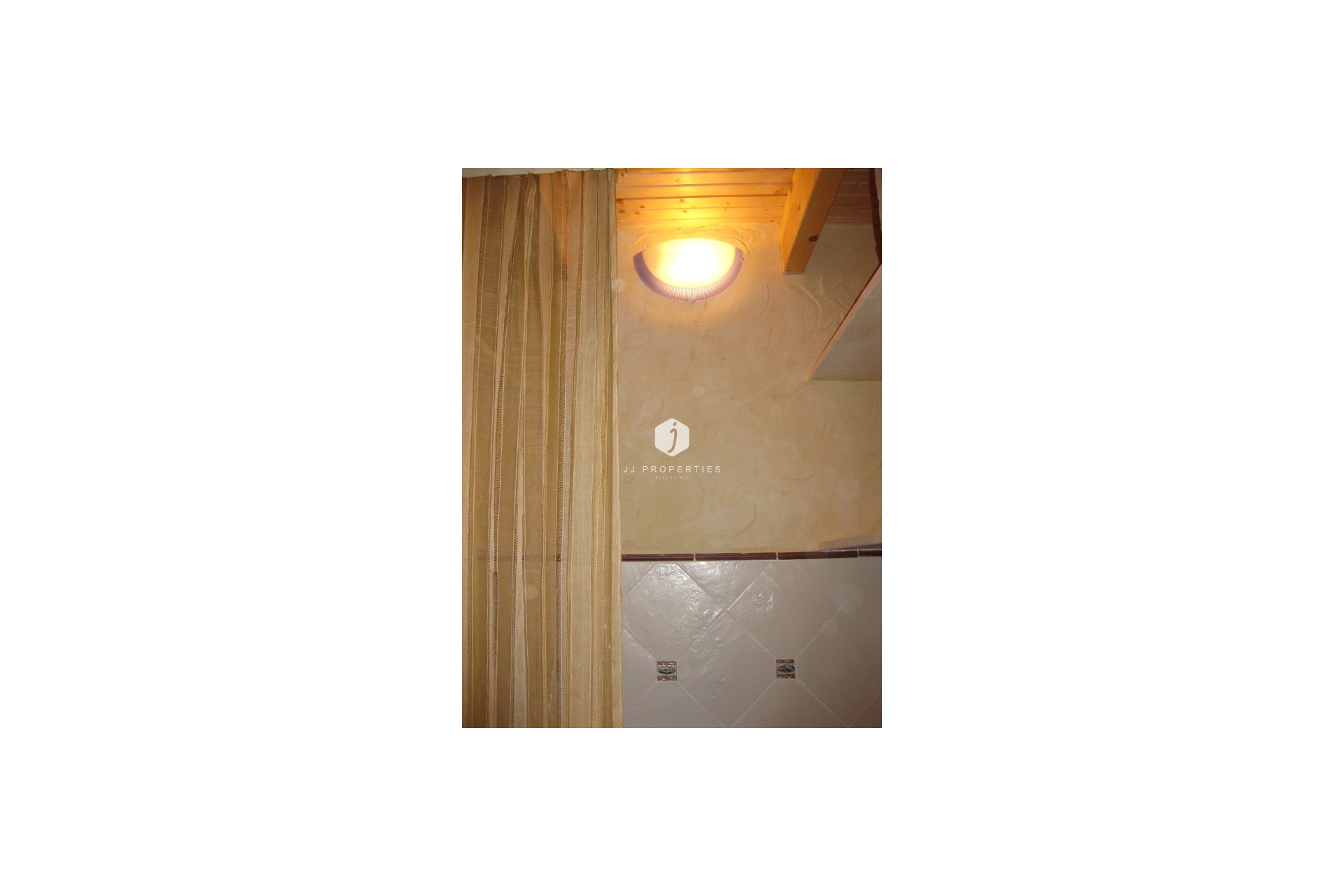 Resale - Country Property -
Benferri - Inland