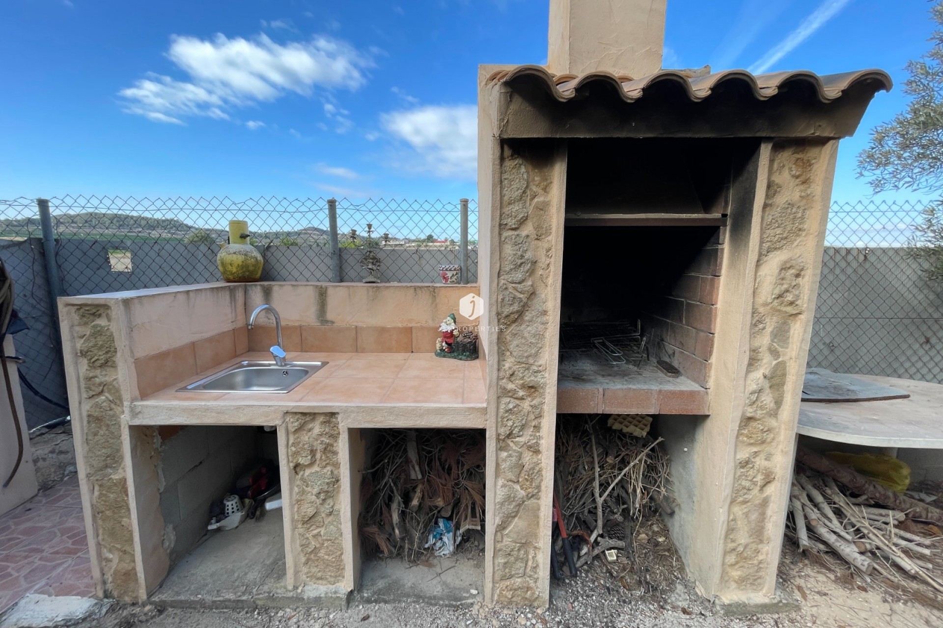 Resale - Country Property -
Jacarilla - Inland