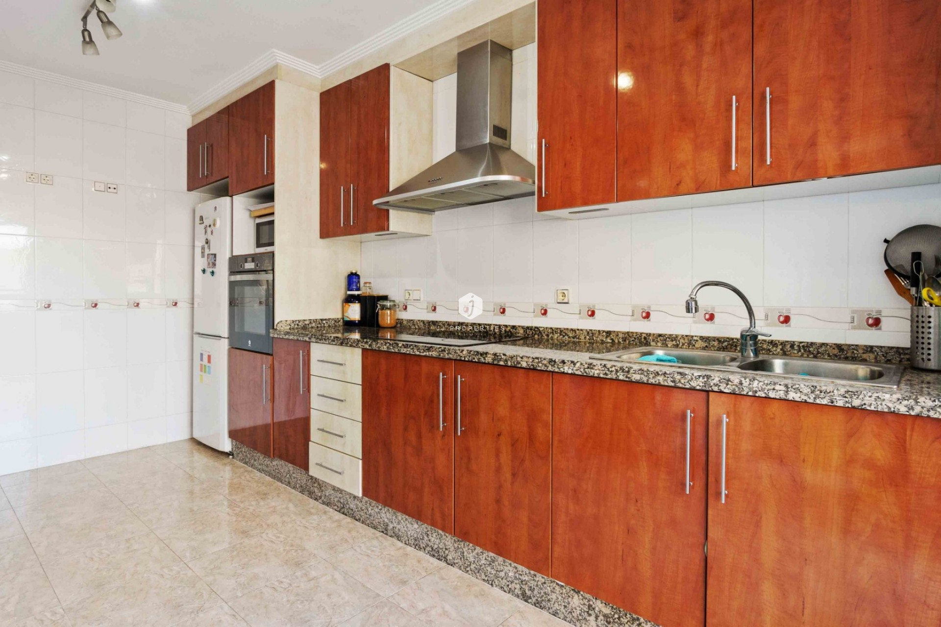 Resale - Duplex -
Catral