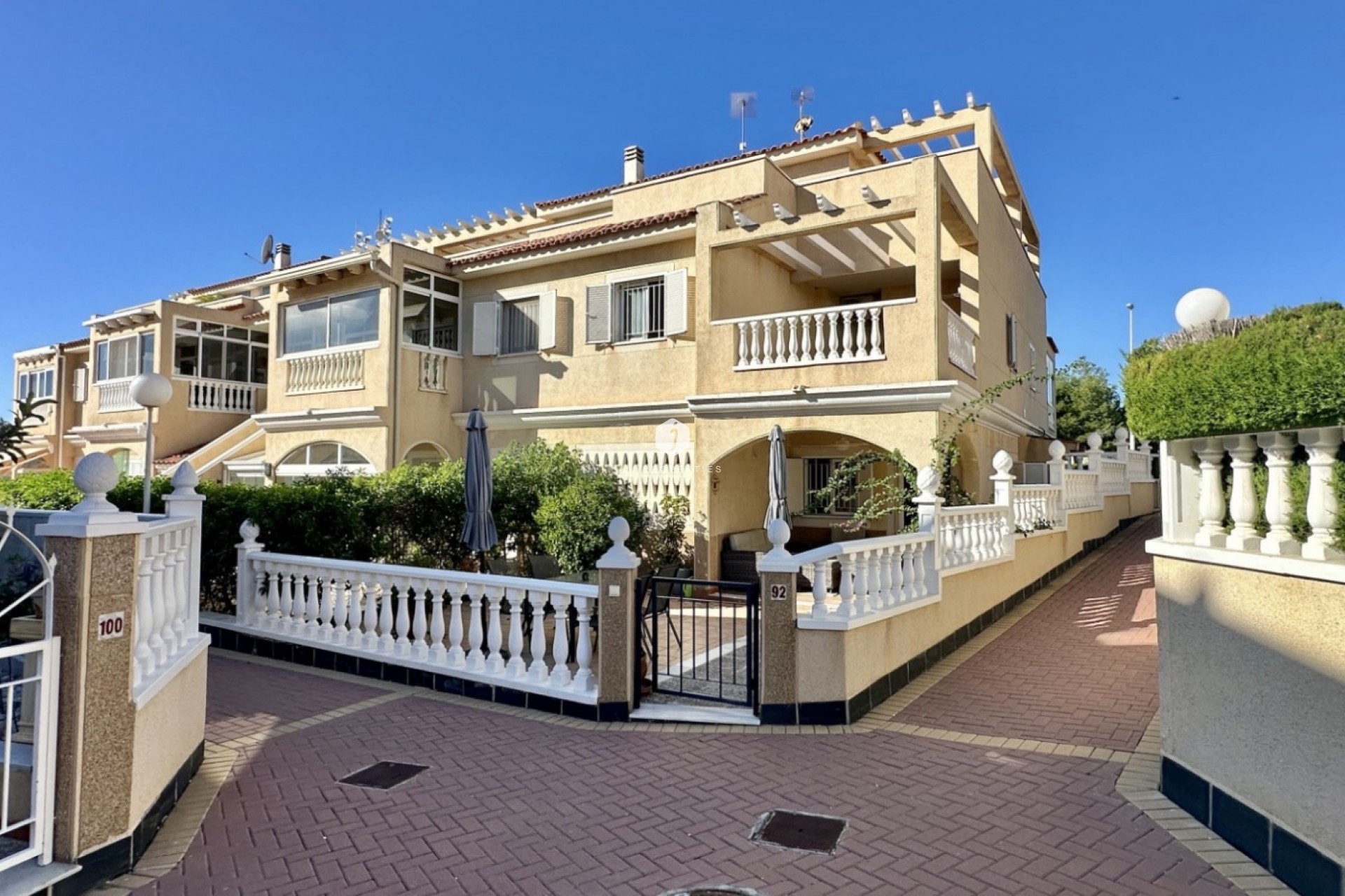 Resale - Duplex -
Orihuela Costa - Costa Blanca