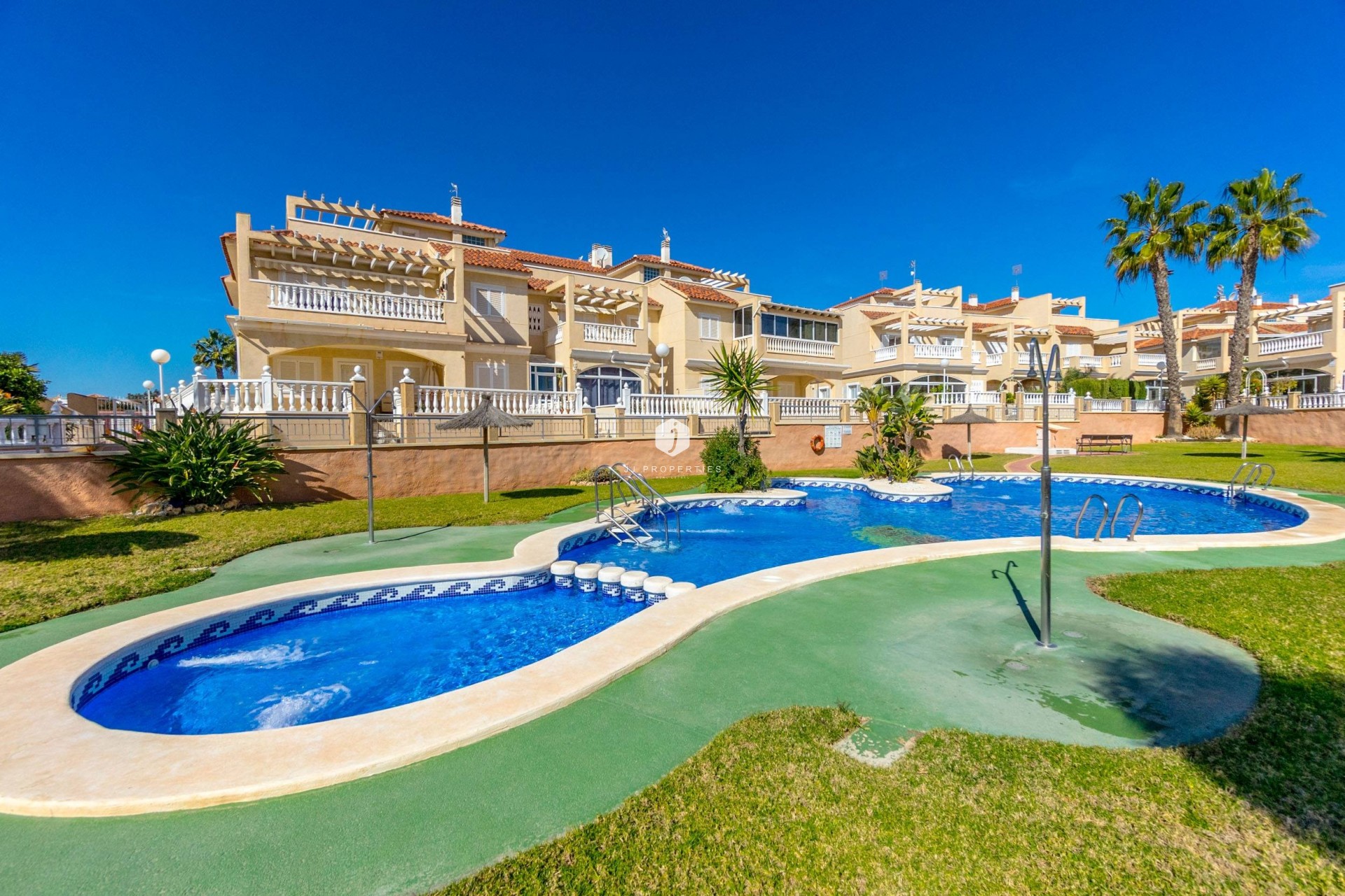 Resale - Duplex -
Orihuela Costa - Playa Flamenca