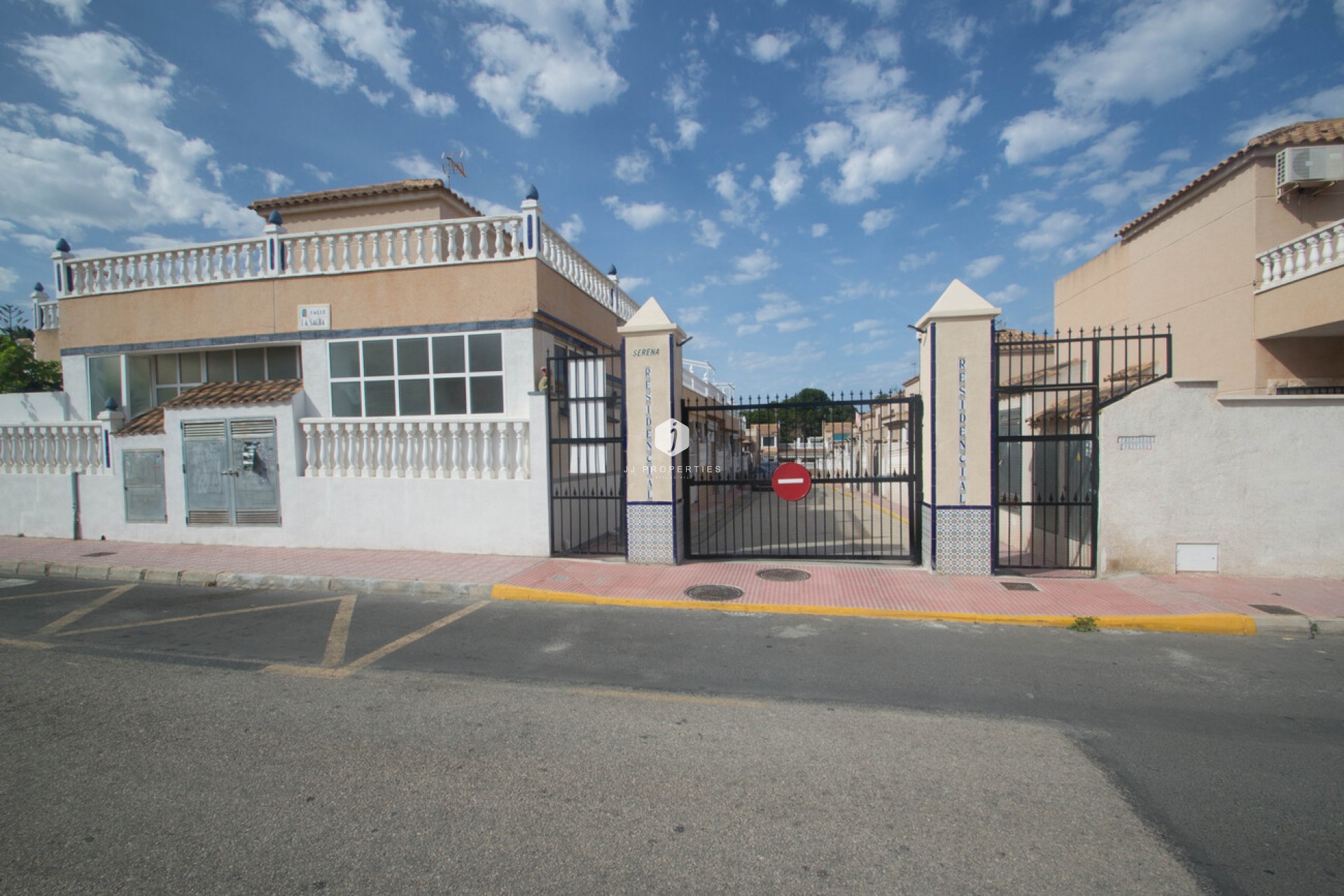 Resale - Duplex -
Torrevieja - Costa Blanca