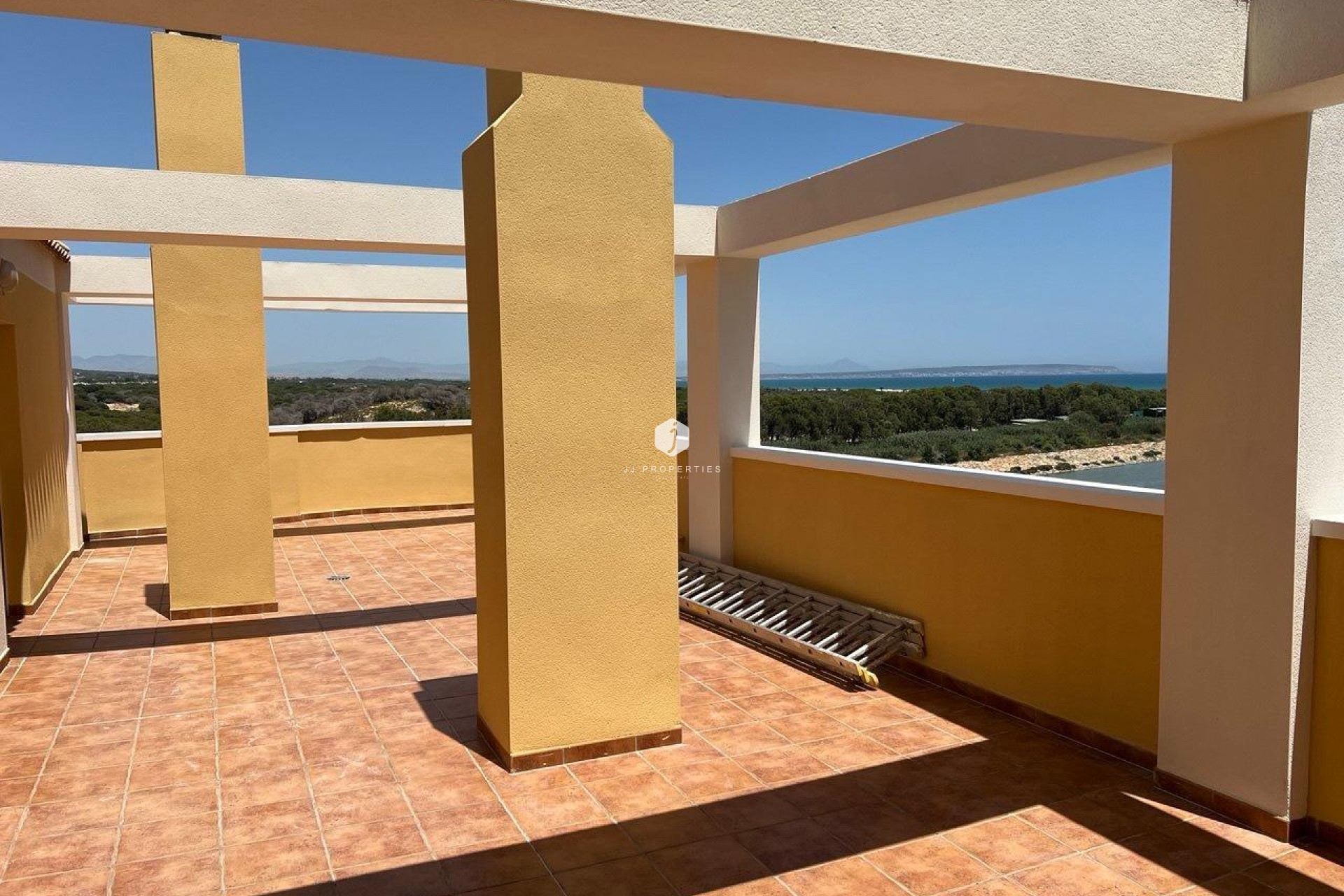 Resale - Penthouse -
Guardamar del Segura - puerto deportivo