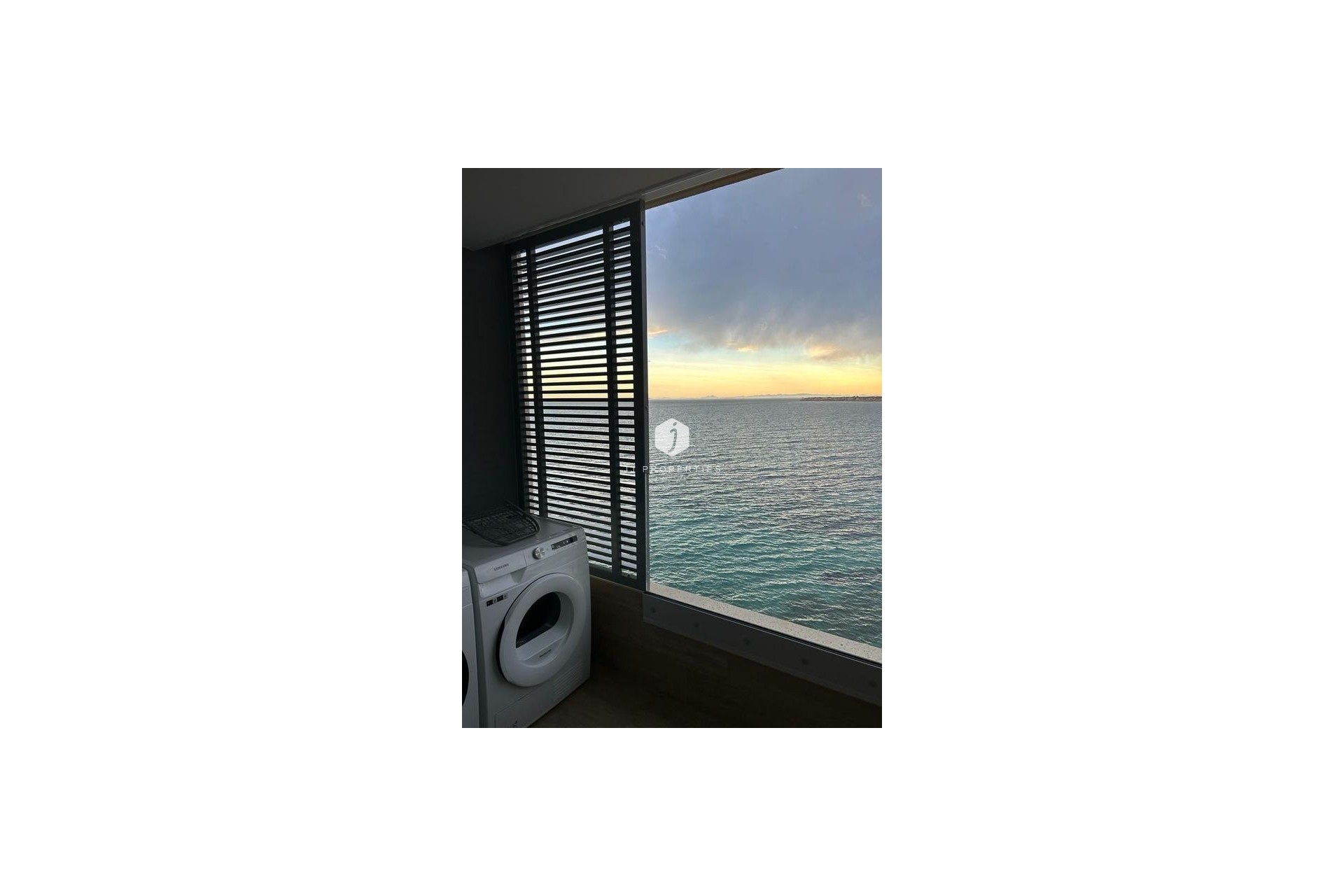 Resale - Penthouse -
Punta Prima - Costa Blanca