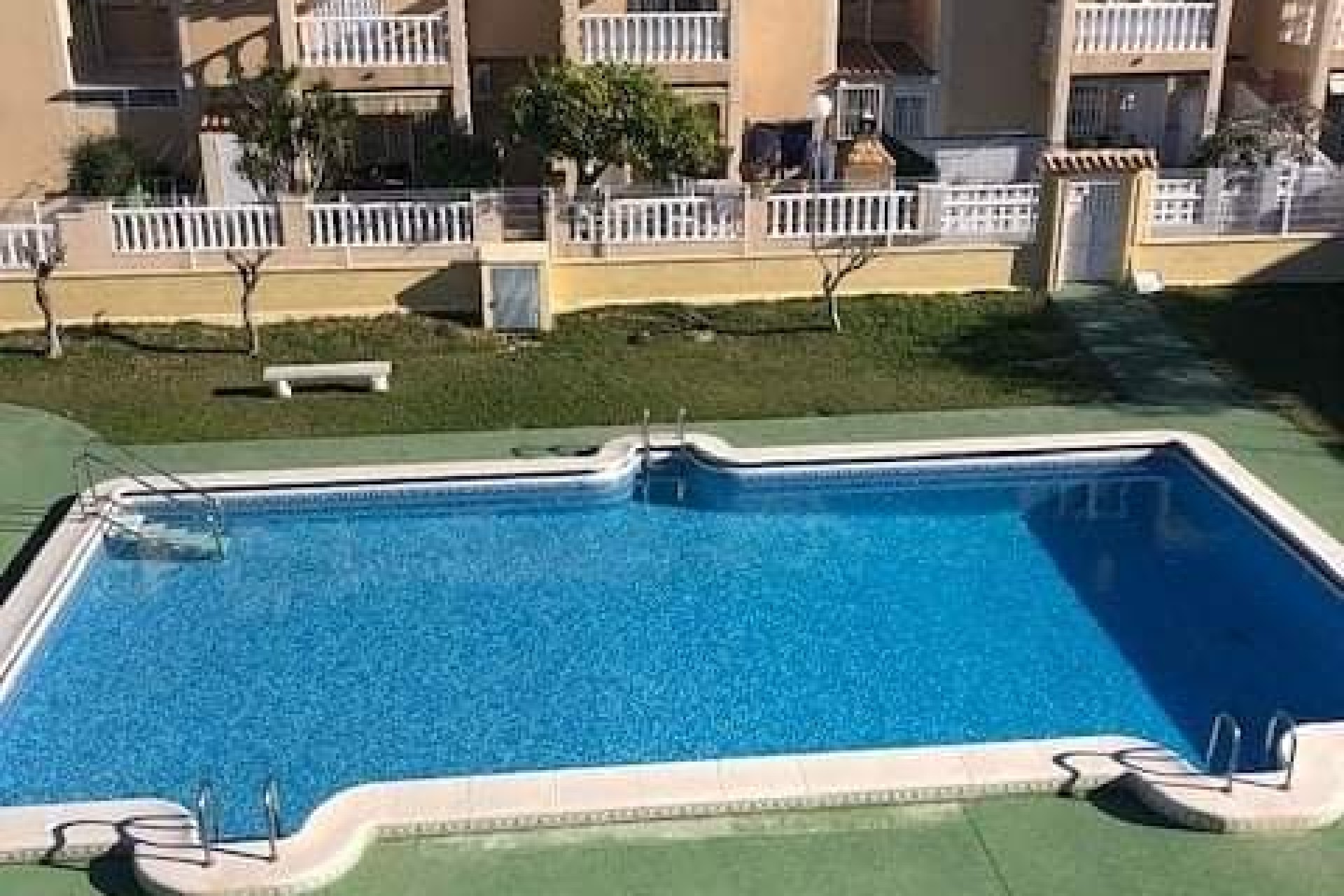 Resale - Penthouse -
Torrevieja - aguas nuevas