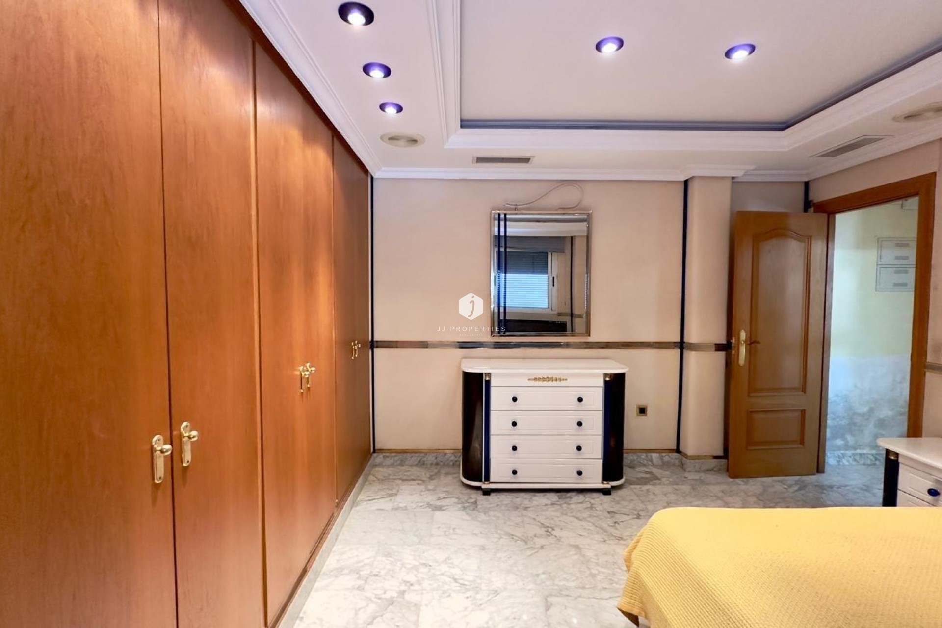 Resale - Penthouse -
Torrevieja - Centro