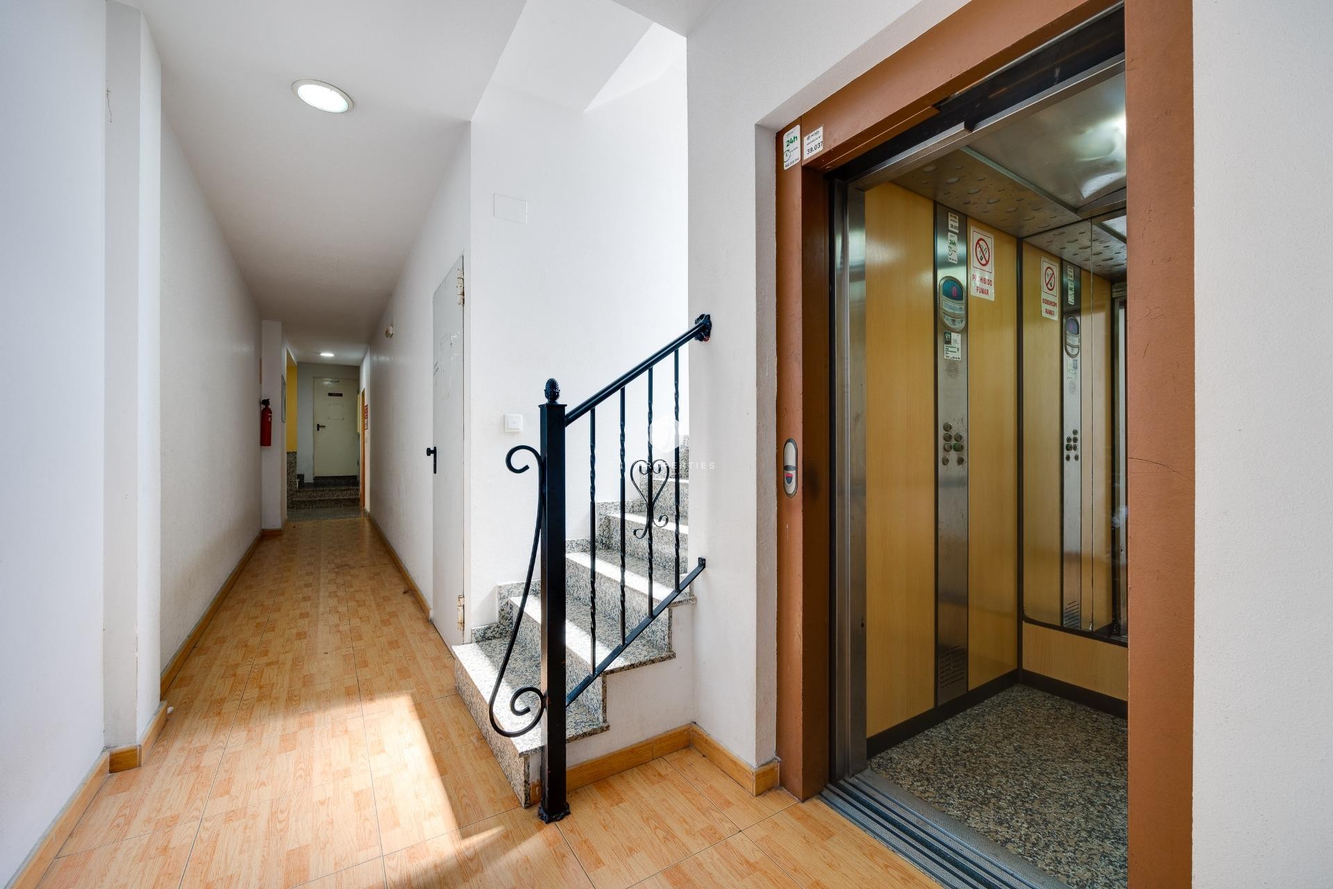 Resale - Penthouse -
Torrevieja - Centro