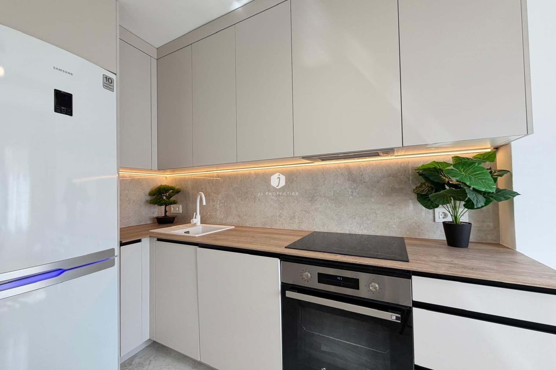 Resale - Penthouse -
Torrevieja - Estacion de autobuses