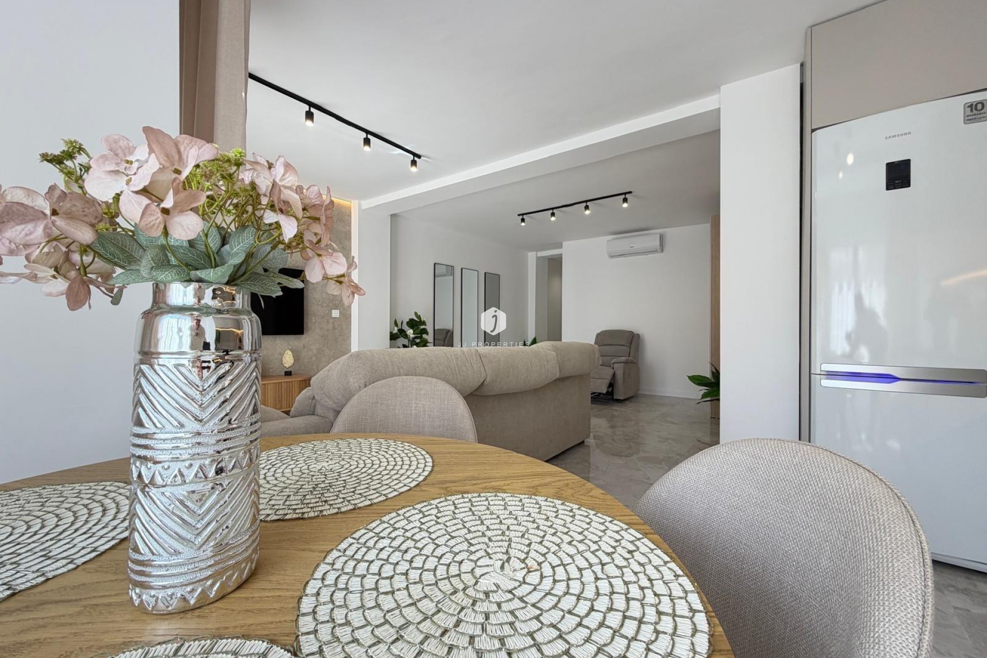 Resale - Penthouse -
Torrevieja - Estacion de autobuses