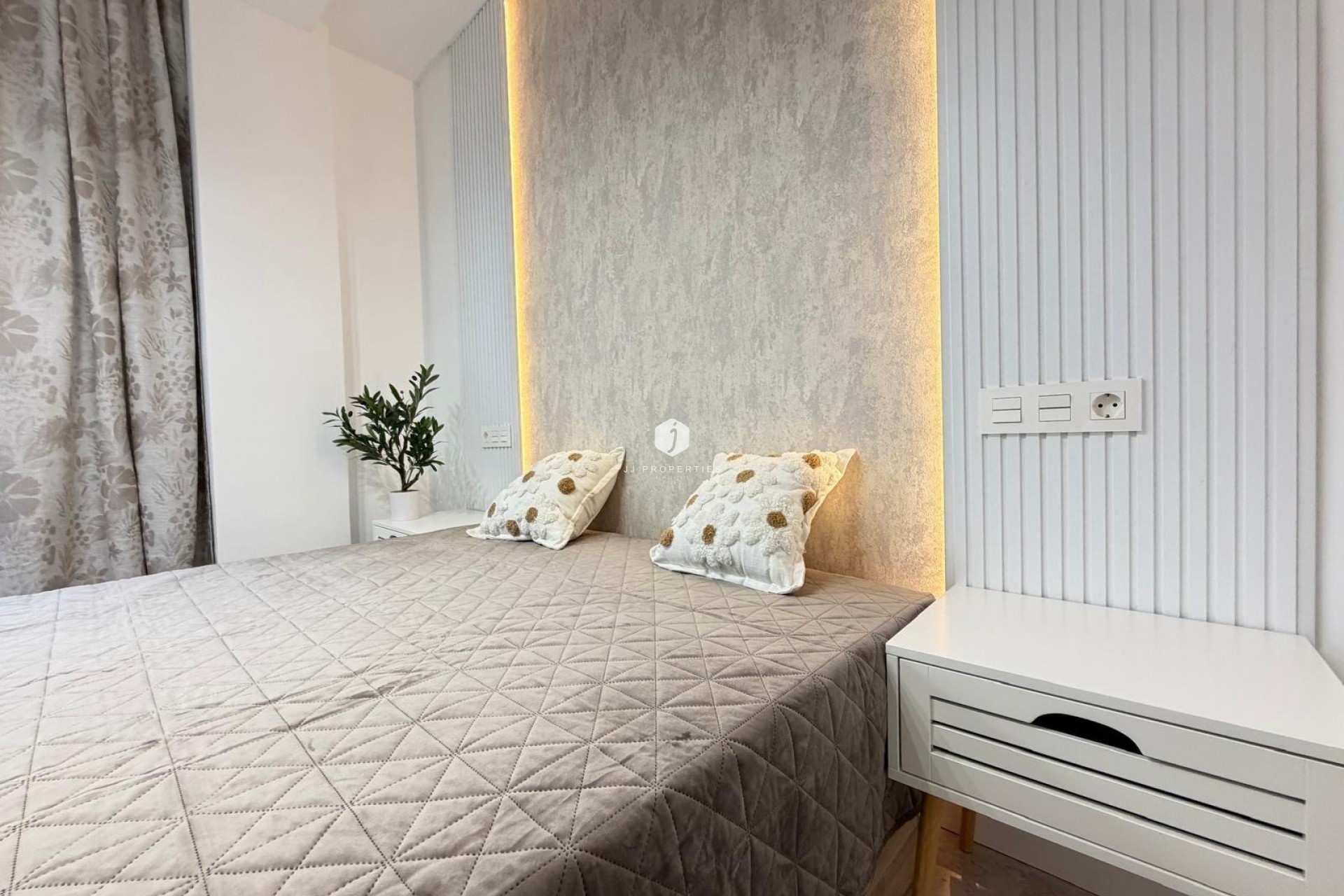 Resale - Penthouse -
Torrevieja - Estacion de autobuses