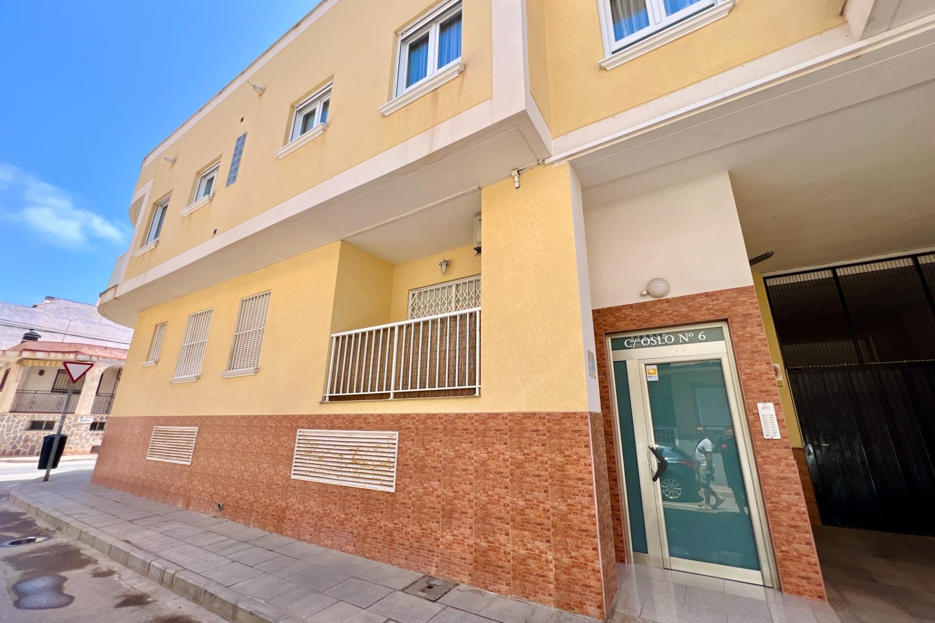 Resale - Penthouse -
Torrevieja - Playa de los Locos