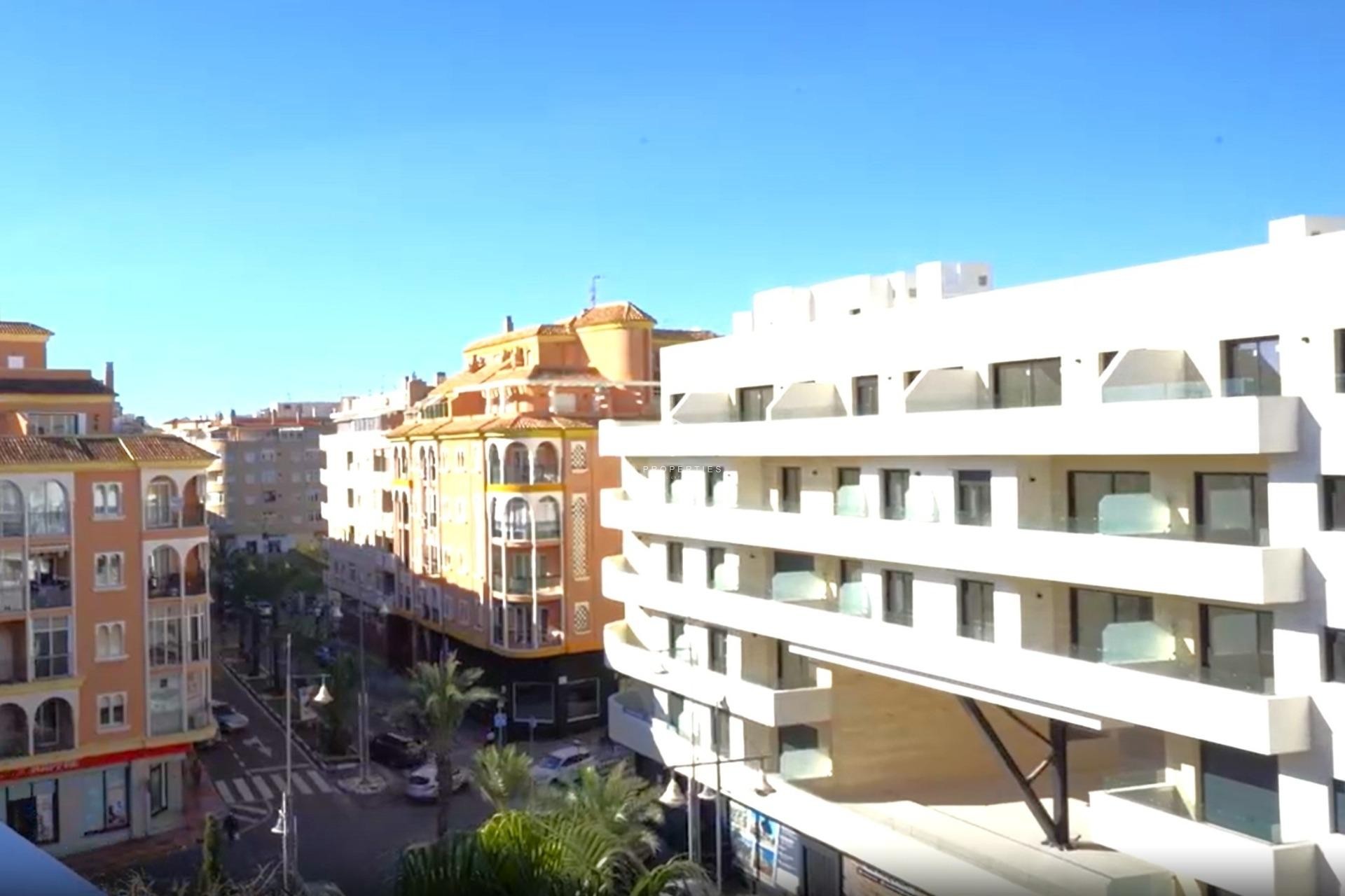 Resale - Penthouse -
Torrevieja - Playa del Cura