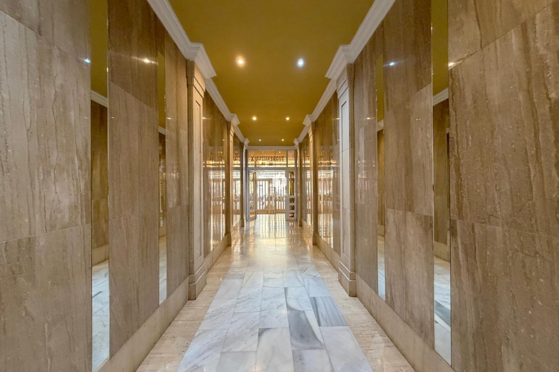 Resale - Penthouse -
Torrevieja - Playa del Cura