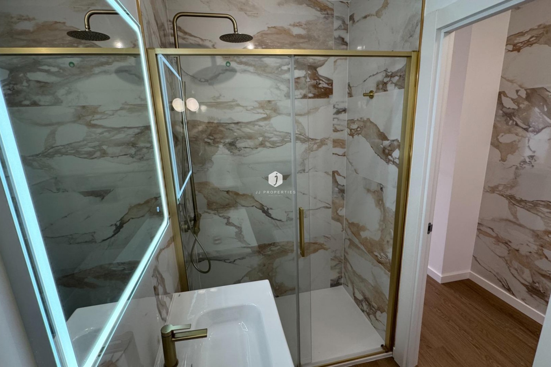 Resale - Penthouse -
Torrevieja - Punta prima