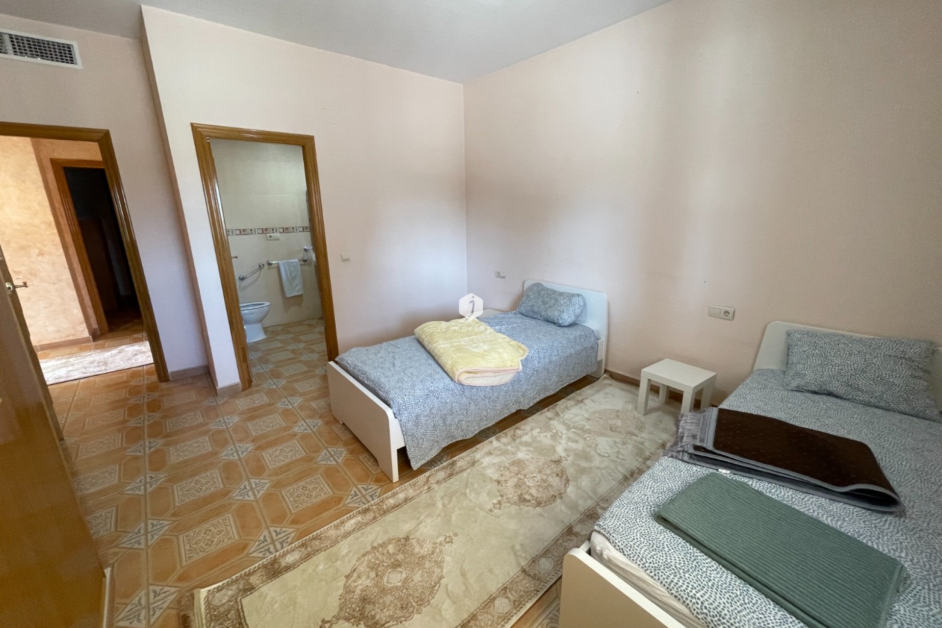 Resale - Villa -
Albatera - Inland