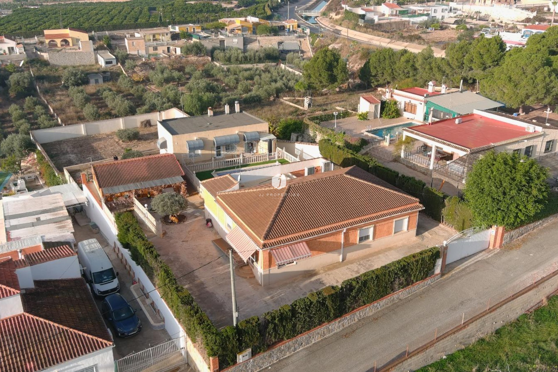 Resale - Villa -
Albatera - Inland