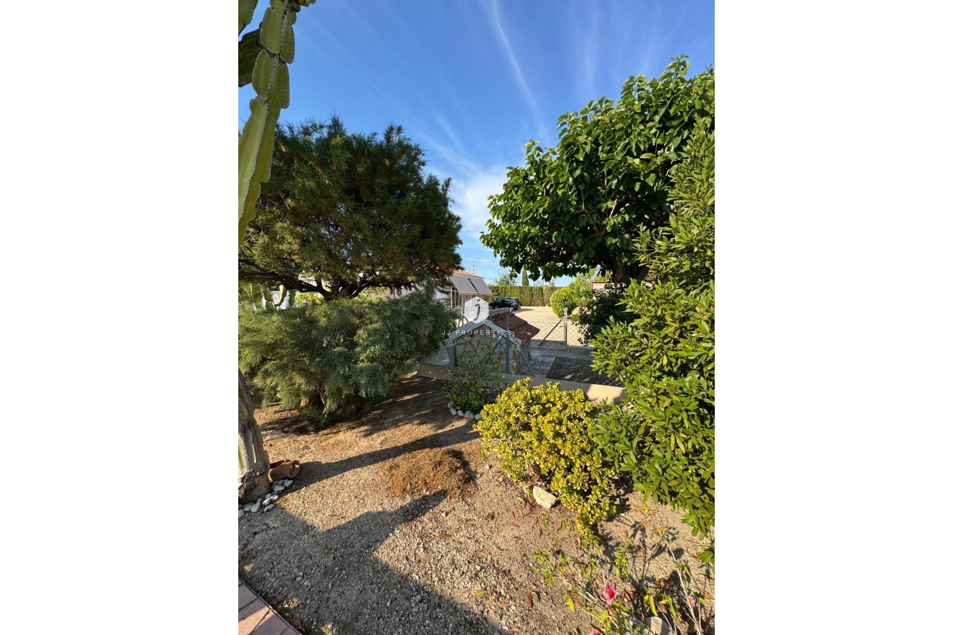 Resale - Villa -
Albatera - Partida Lomas