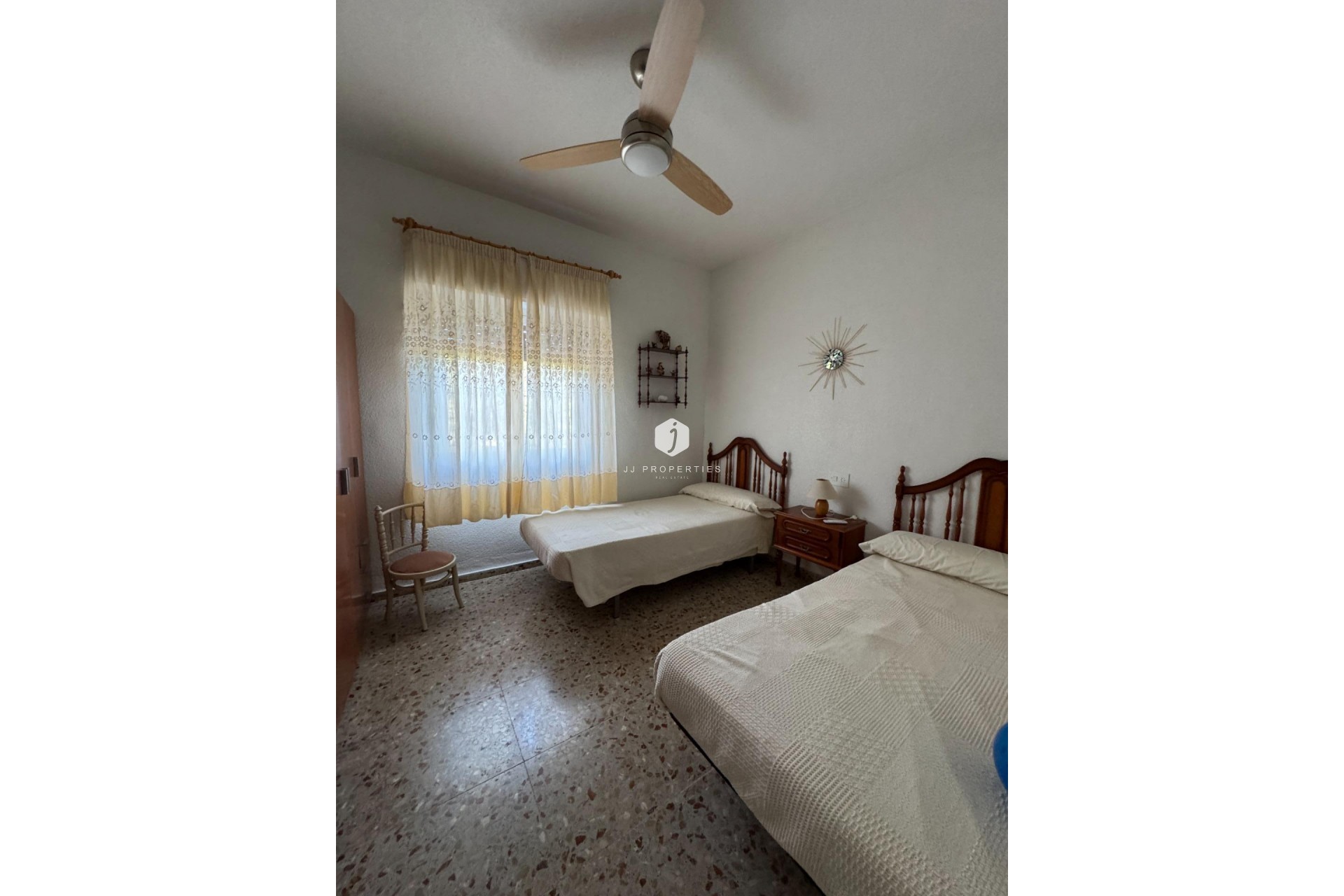 Resale - Villa -
Albatera - Partida Lomas