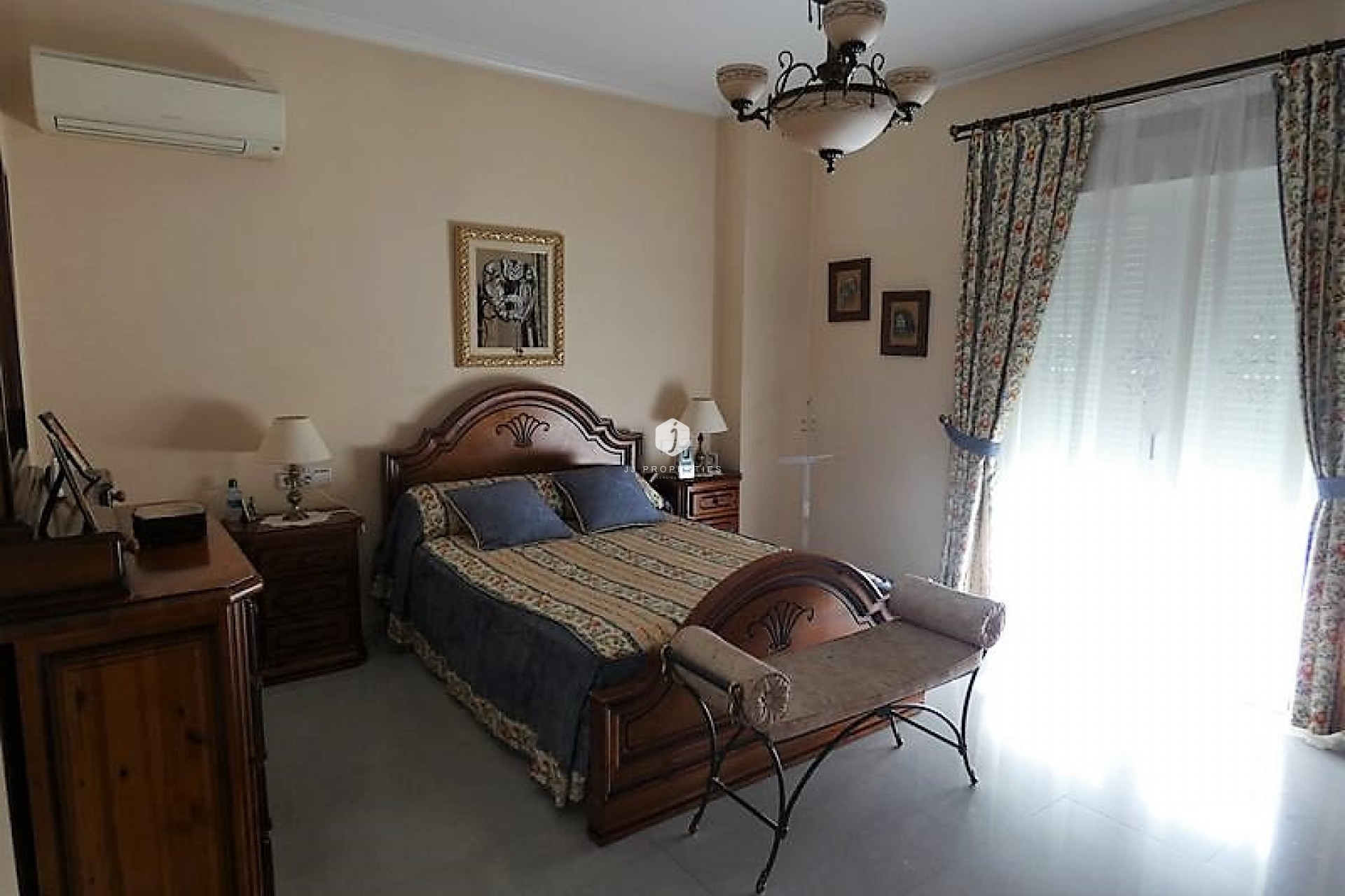 Resale - Villa -
Almoradí - Inland