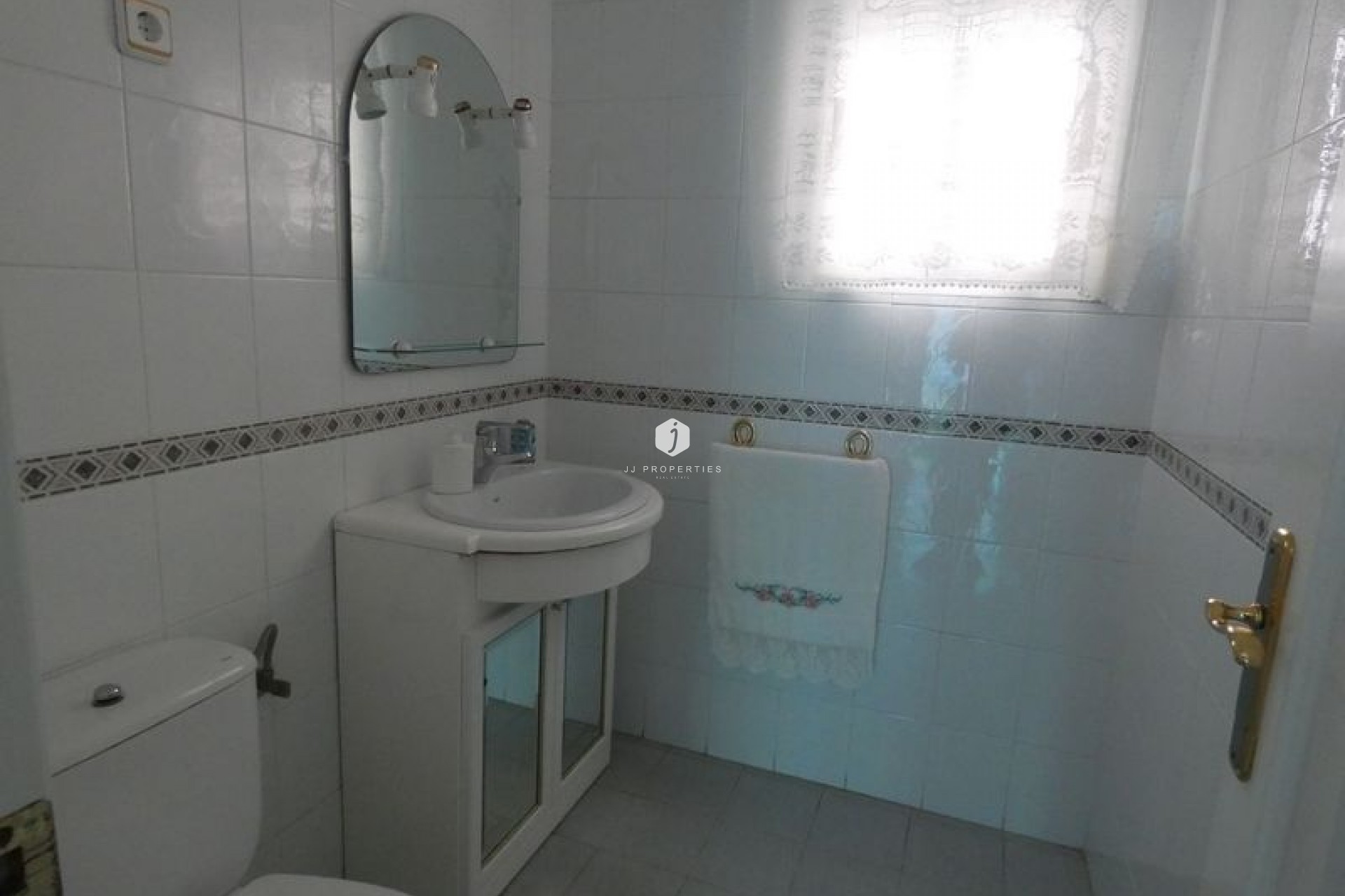 Resale - Villa -
Almoradí - Inland