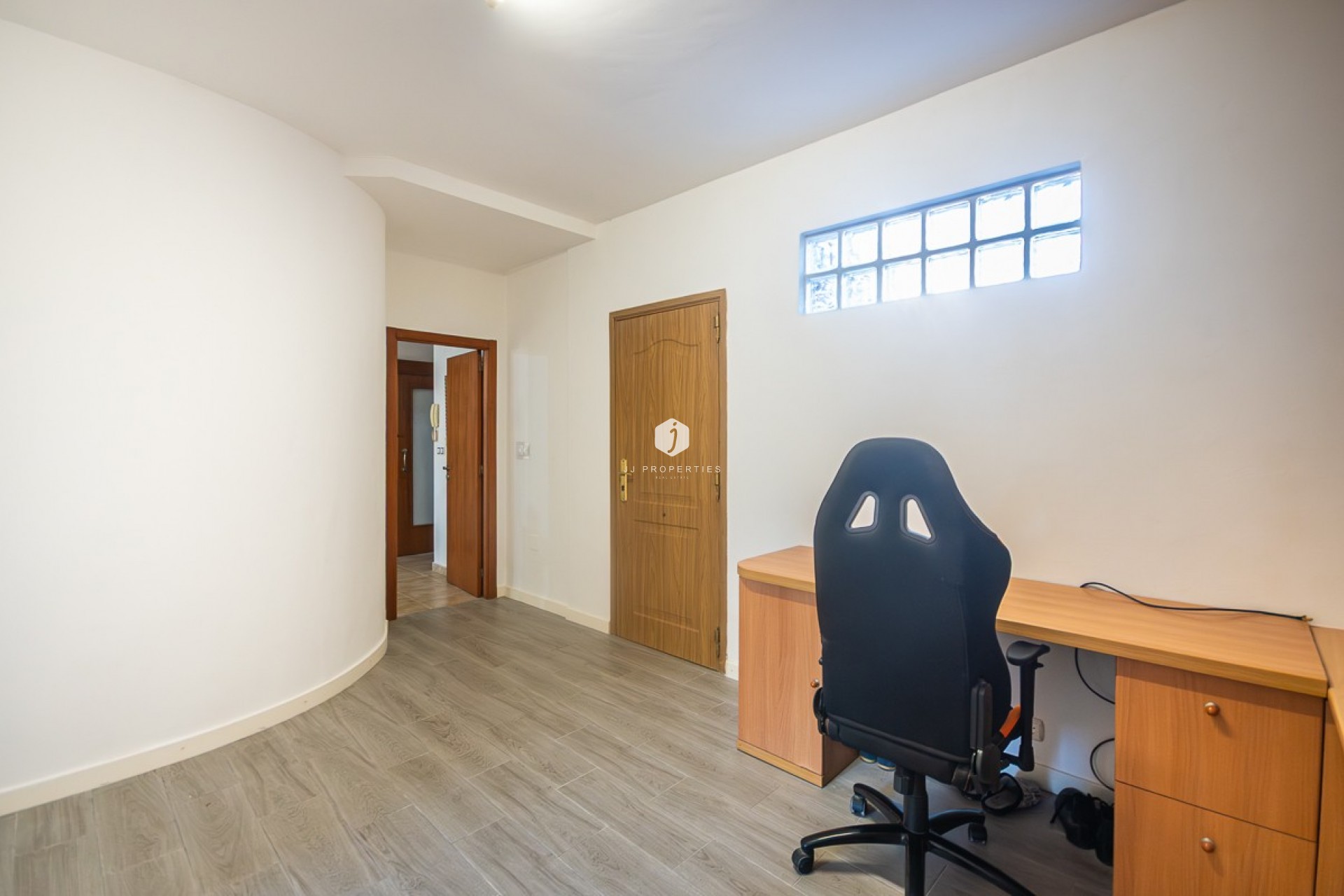 Resale - Villa -
Benferri - Inland