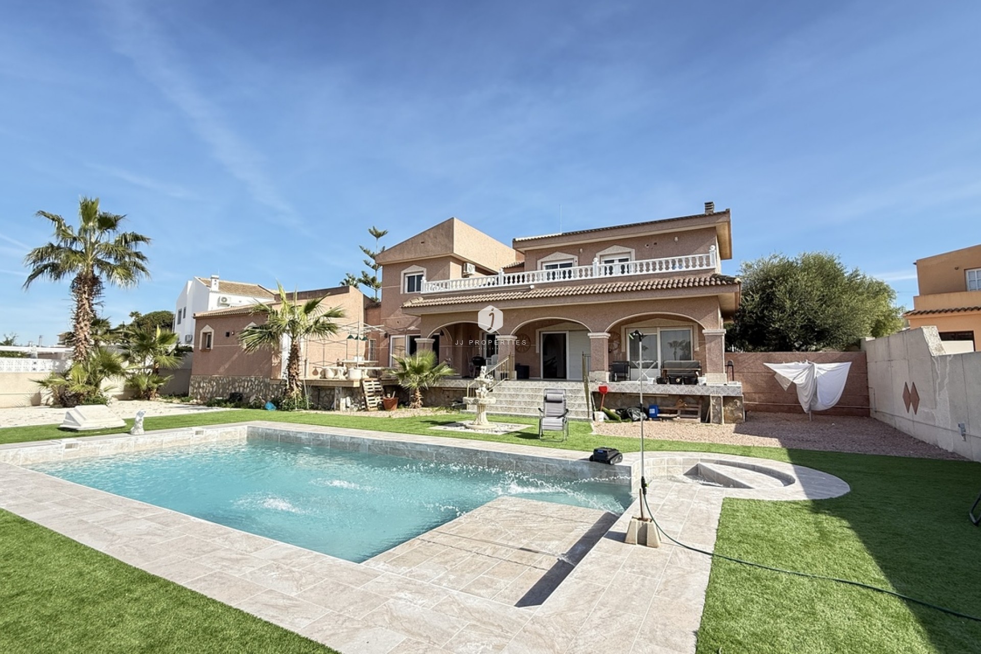 Resale - Villa -
Benijofar - Costa Blanca