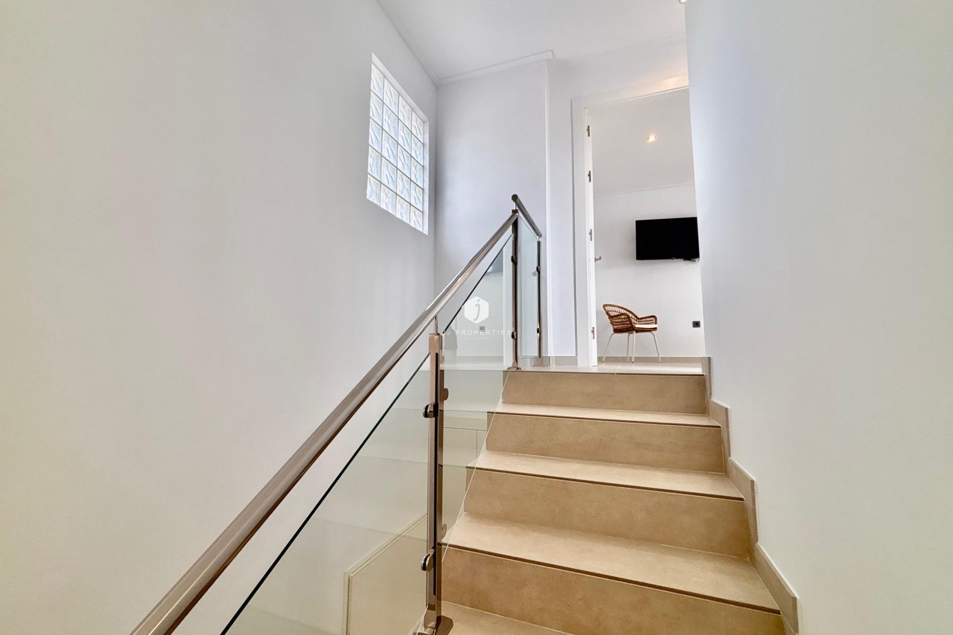 Resale - Villa -
Benijofar - Pueblo 4