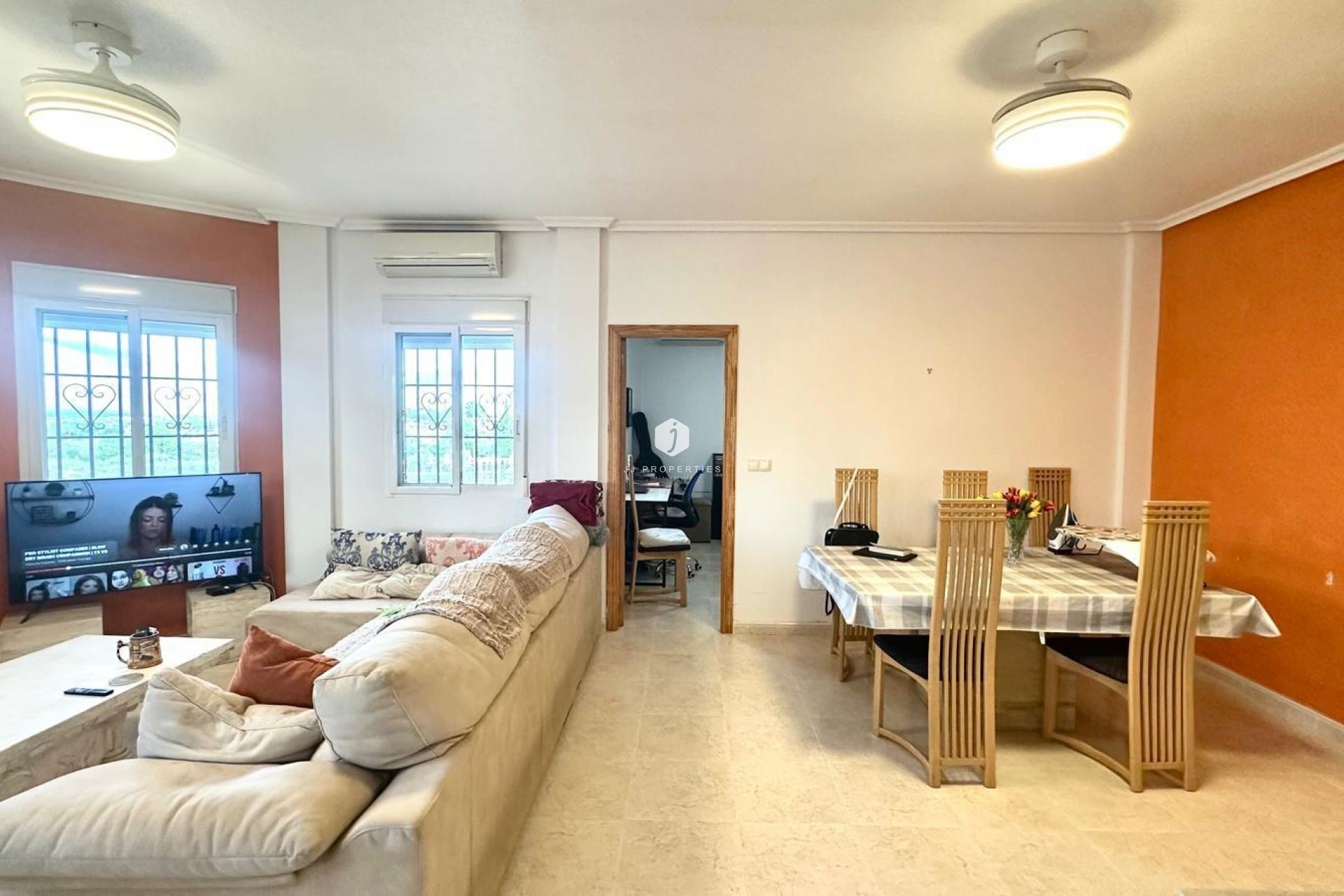 Resale - Villa -
Bigastro - Comunidad Valenciana