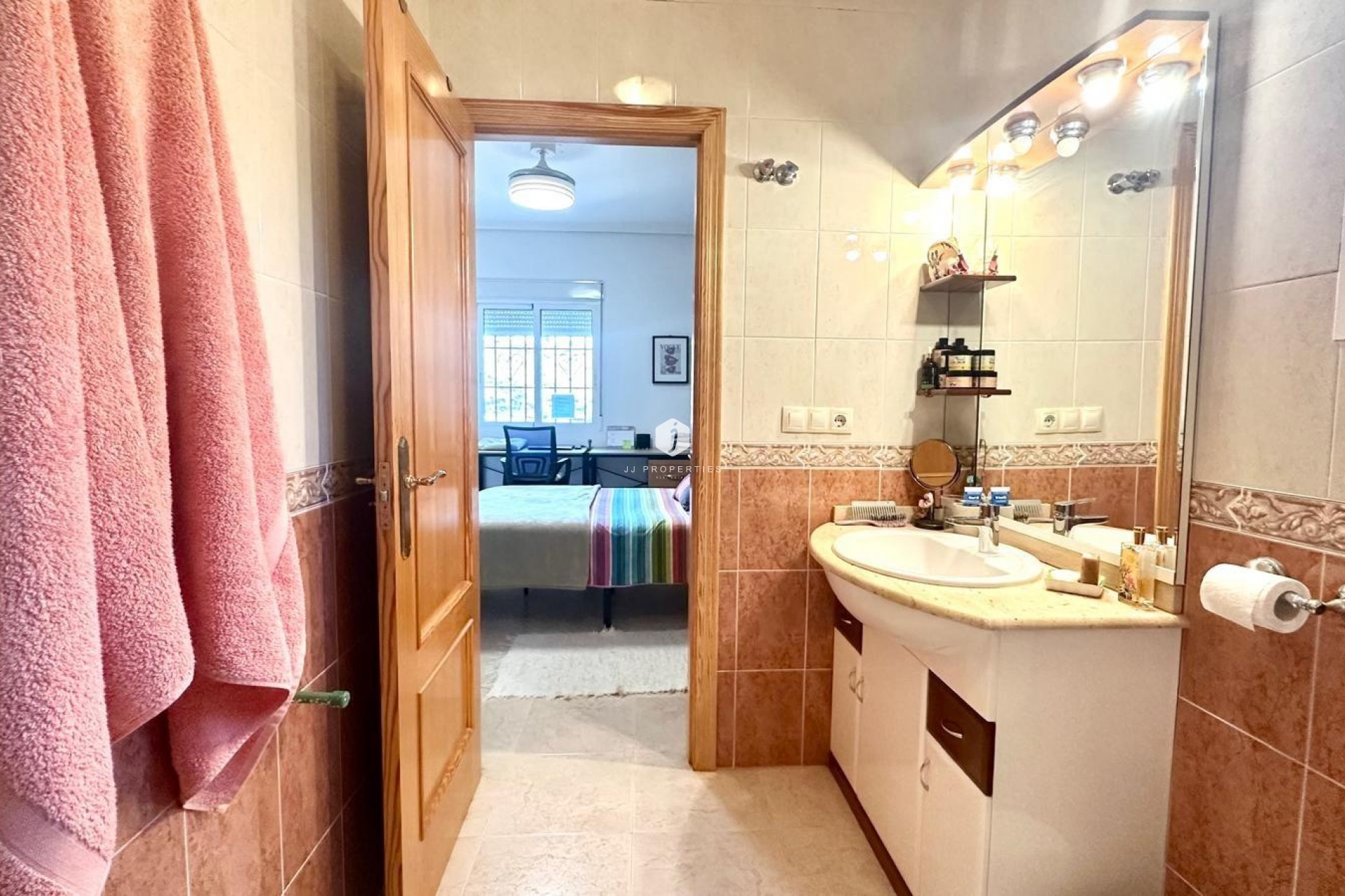 Resale - Villa -
Bigastro - Comunidad Valenciana