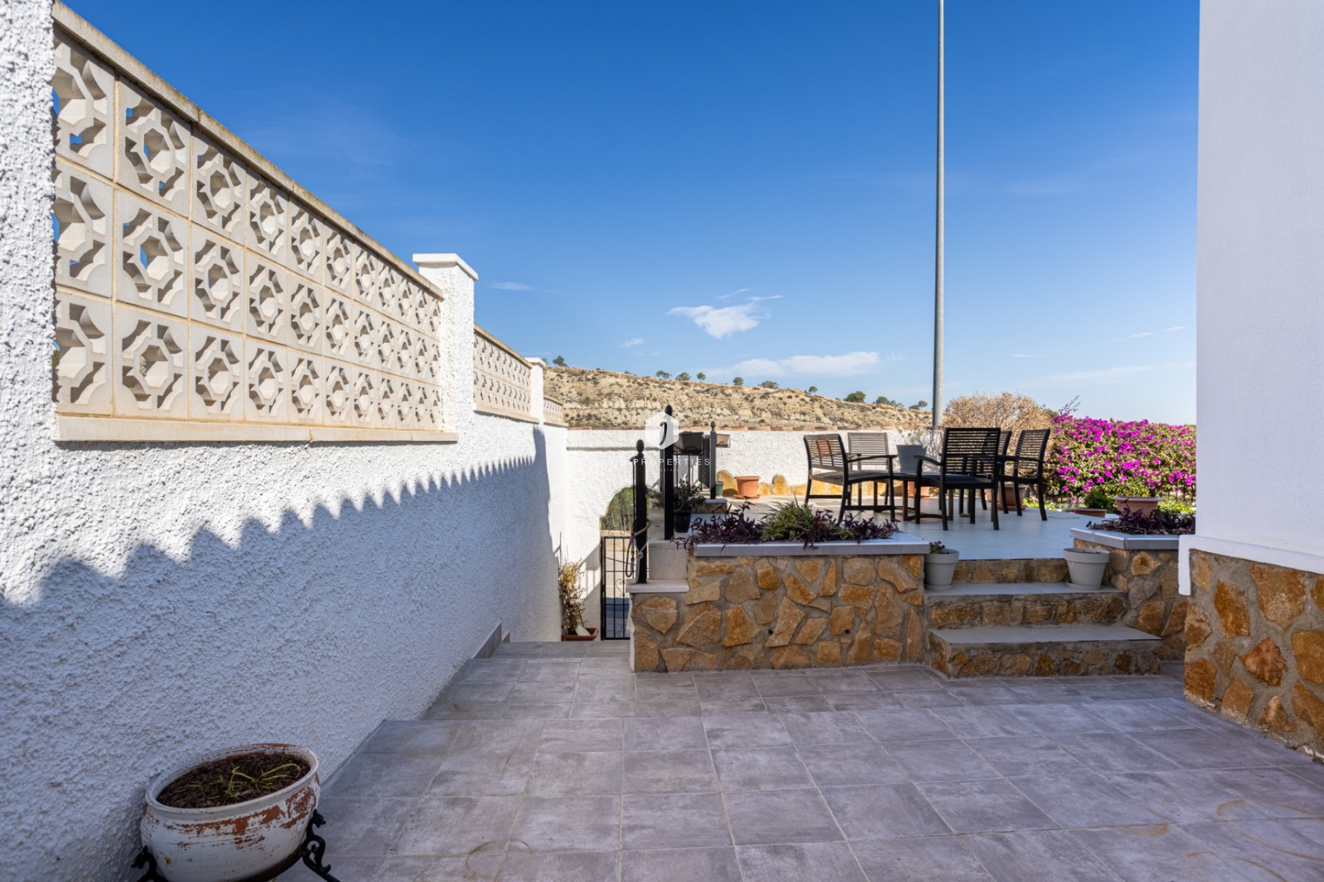 Resale - Villa -
Bigastro - Inland