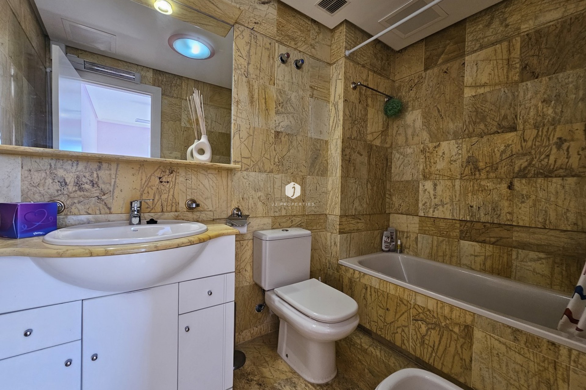 Resale - Villa -
Cabo Roig - Costa Blanca