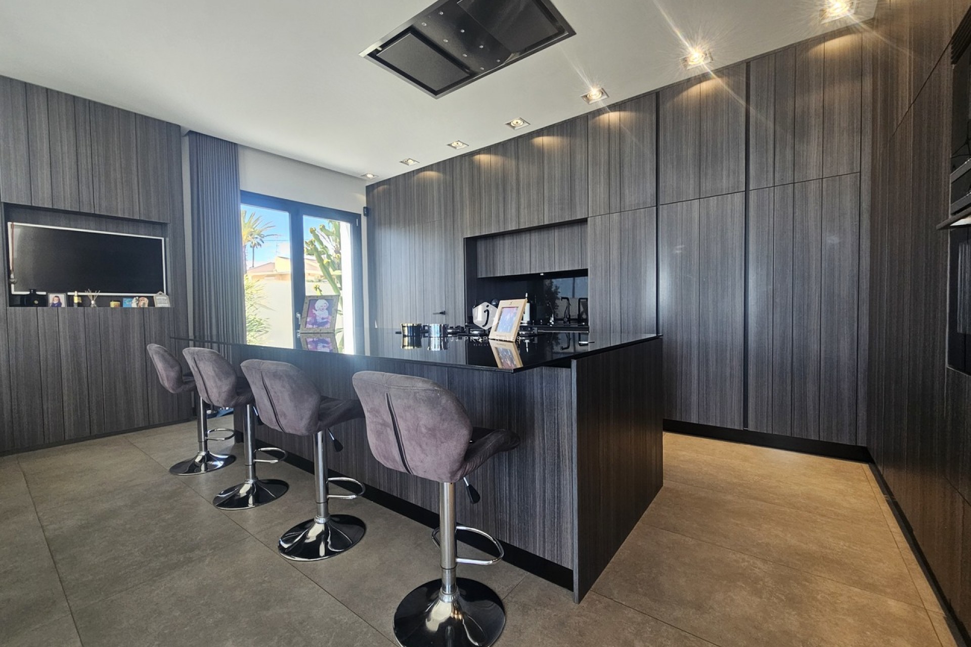 Resale - Villa -
Cabo Roig - Costa Blanca