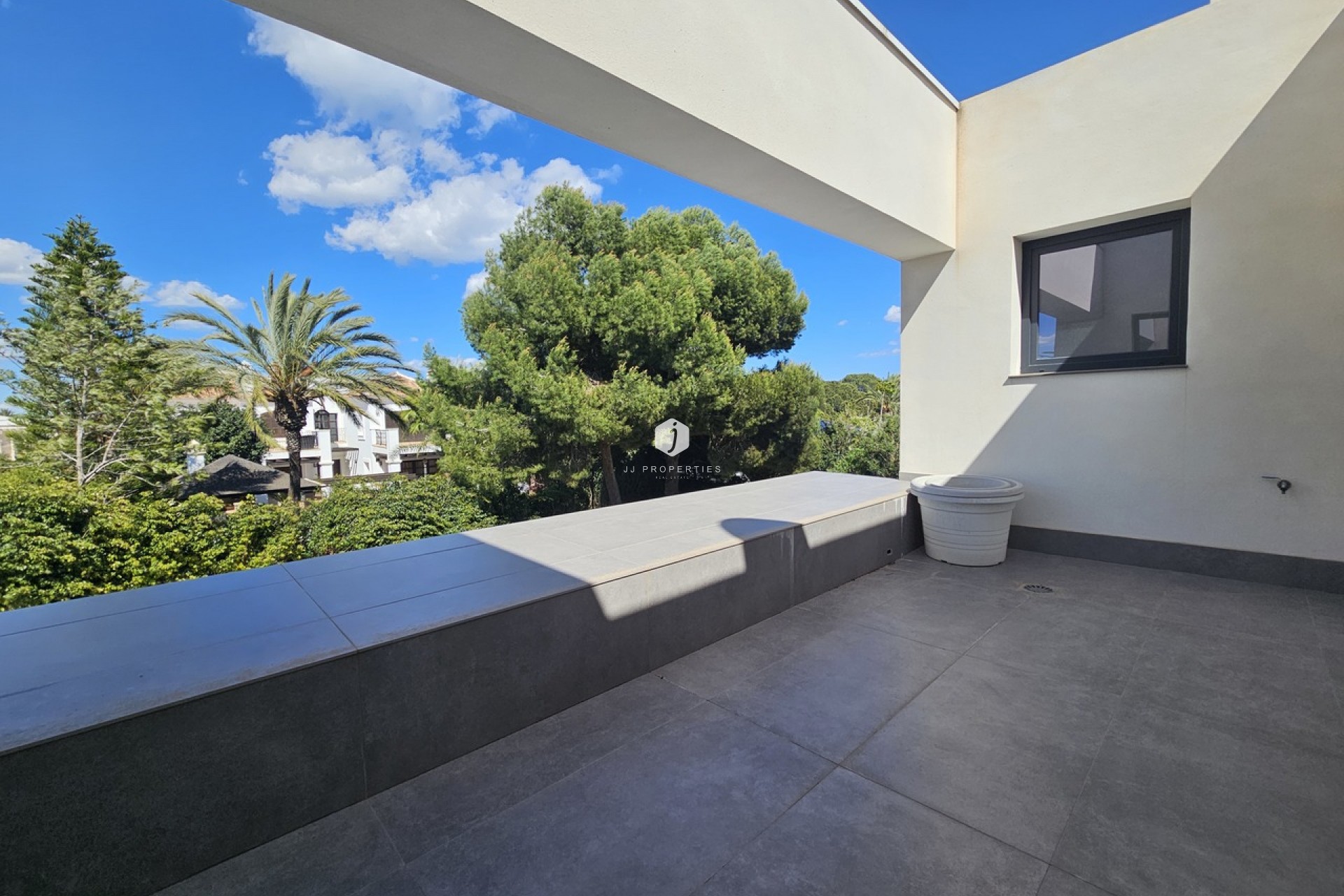 Resale - Villa -
Cabo Roig - Costa Blanca