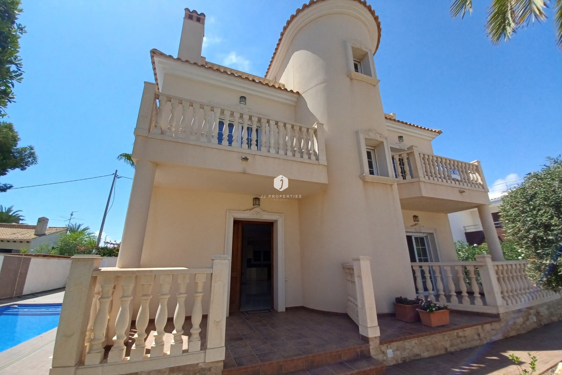 Resale - Villa -
Cabo Roig - Costa Blanca